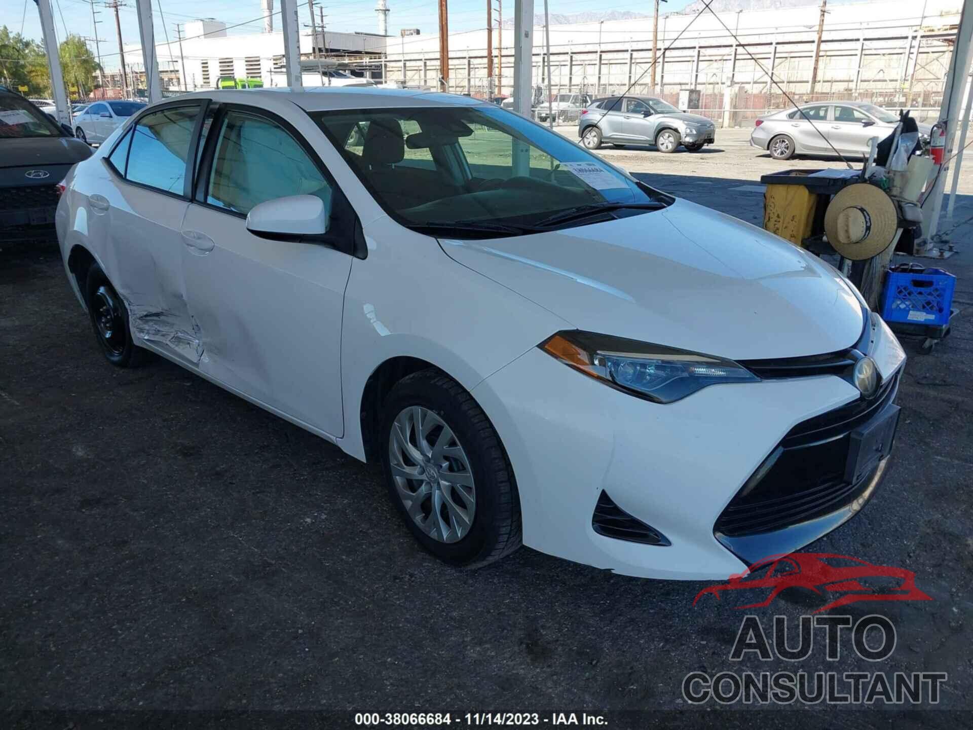 TOYOTA COROLLA 2018 - 2T1BURHE0JC082823