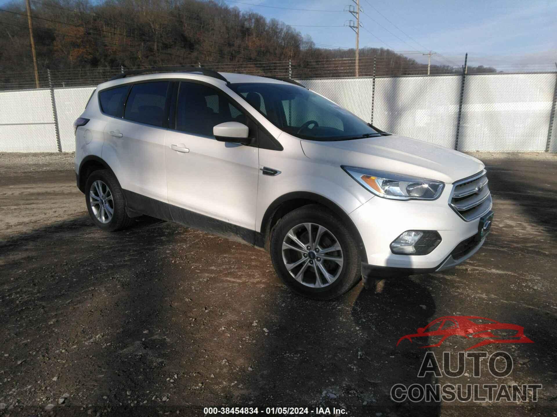 FORD ESCAPE 2018 - 1FMCU0GD4JUD28831