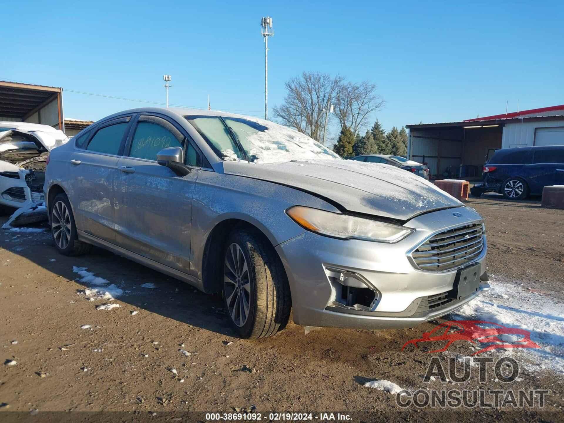 FORD FUSION 2020 - 3FA6P0T94LR163731