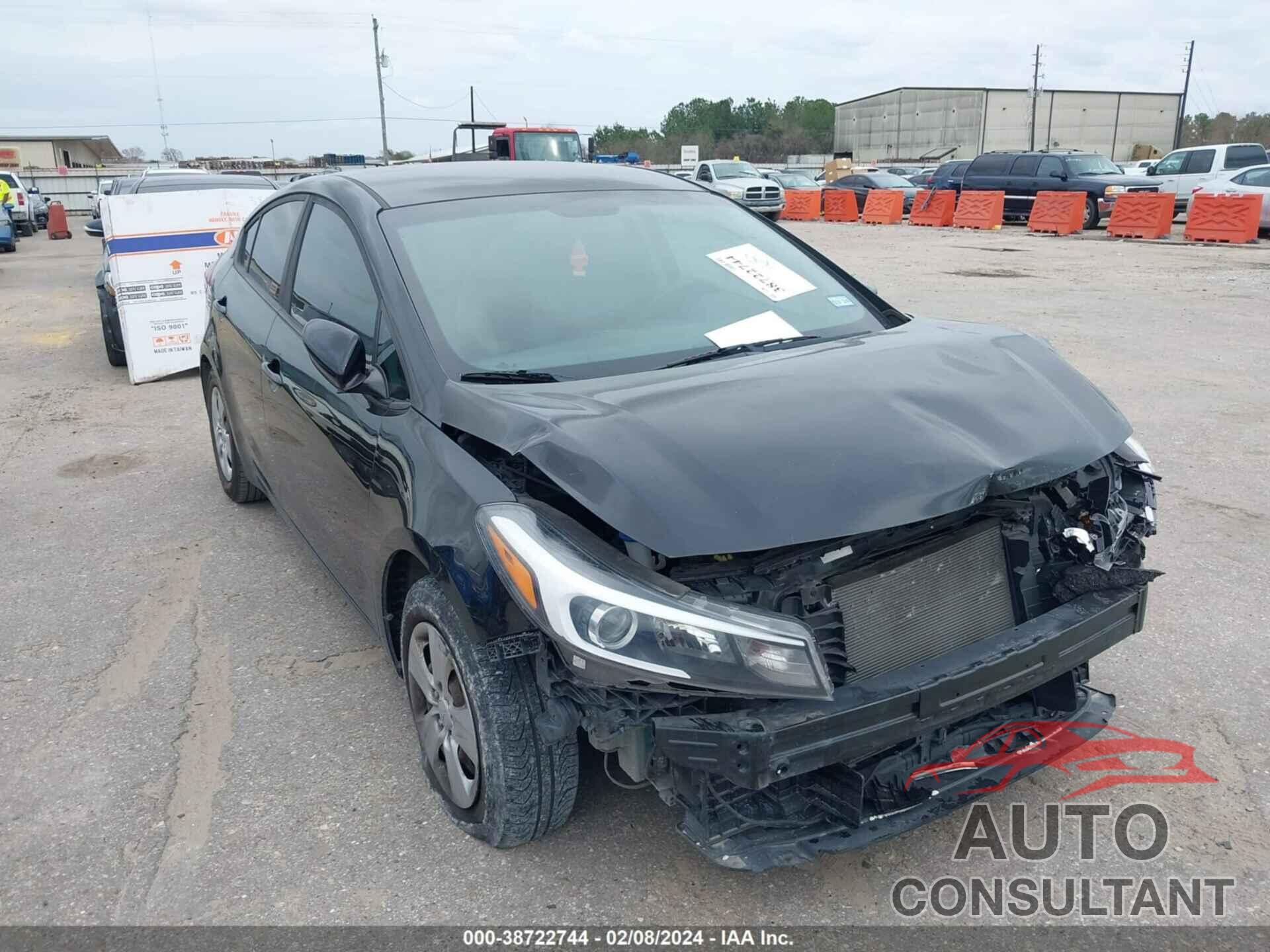 KIA FORTE 2018 - 3KPFL4A77JE179697