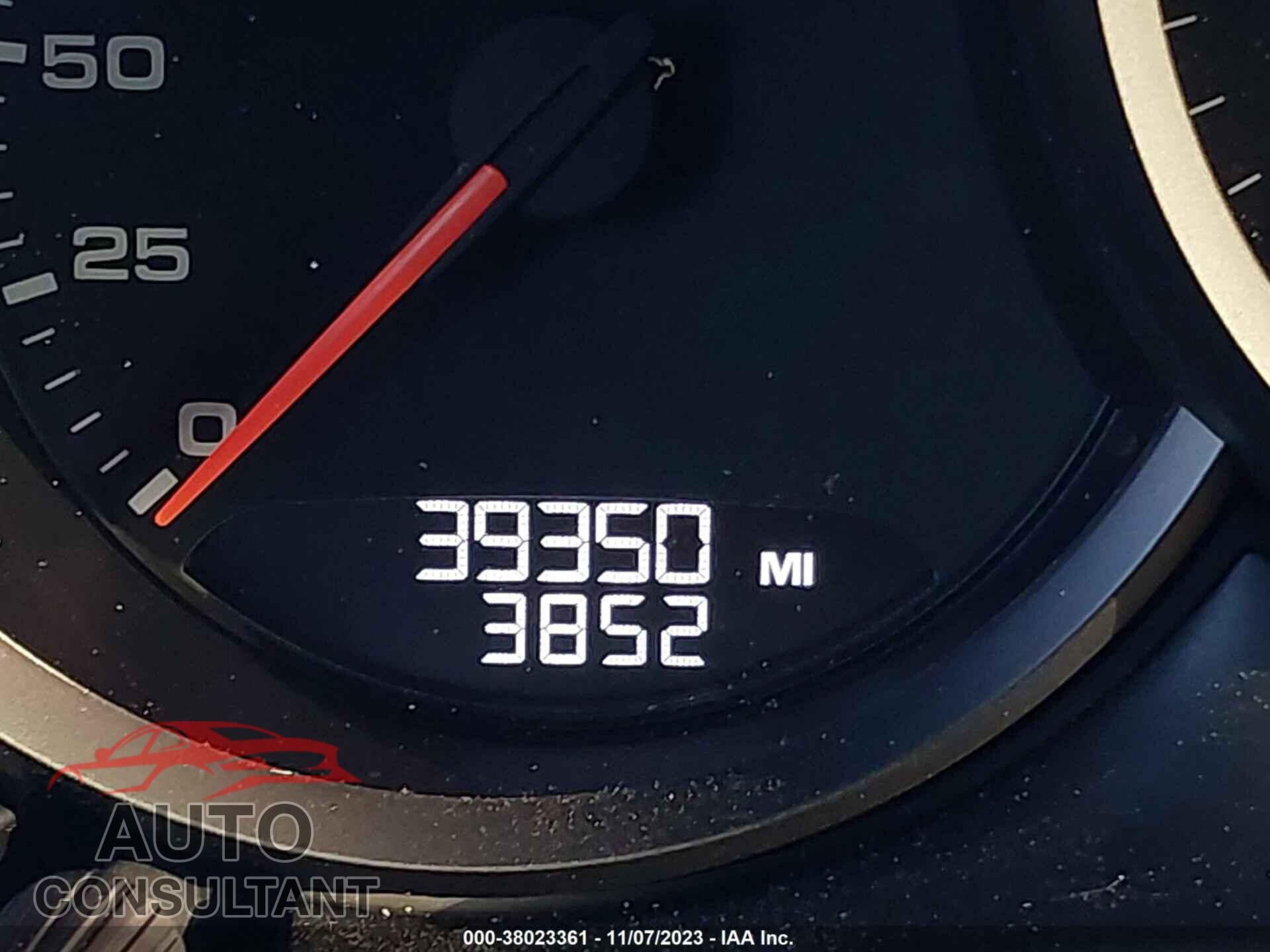 PORSCHE MACAN 2018 - WP1AA2A52JLB08075