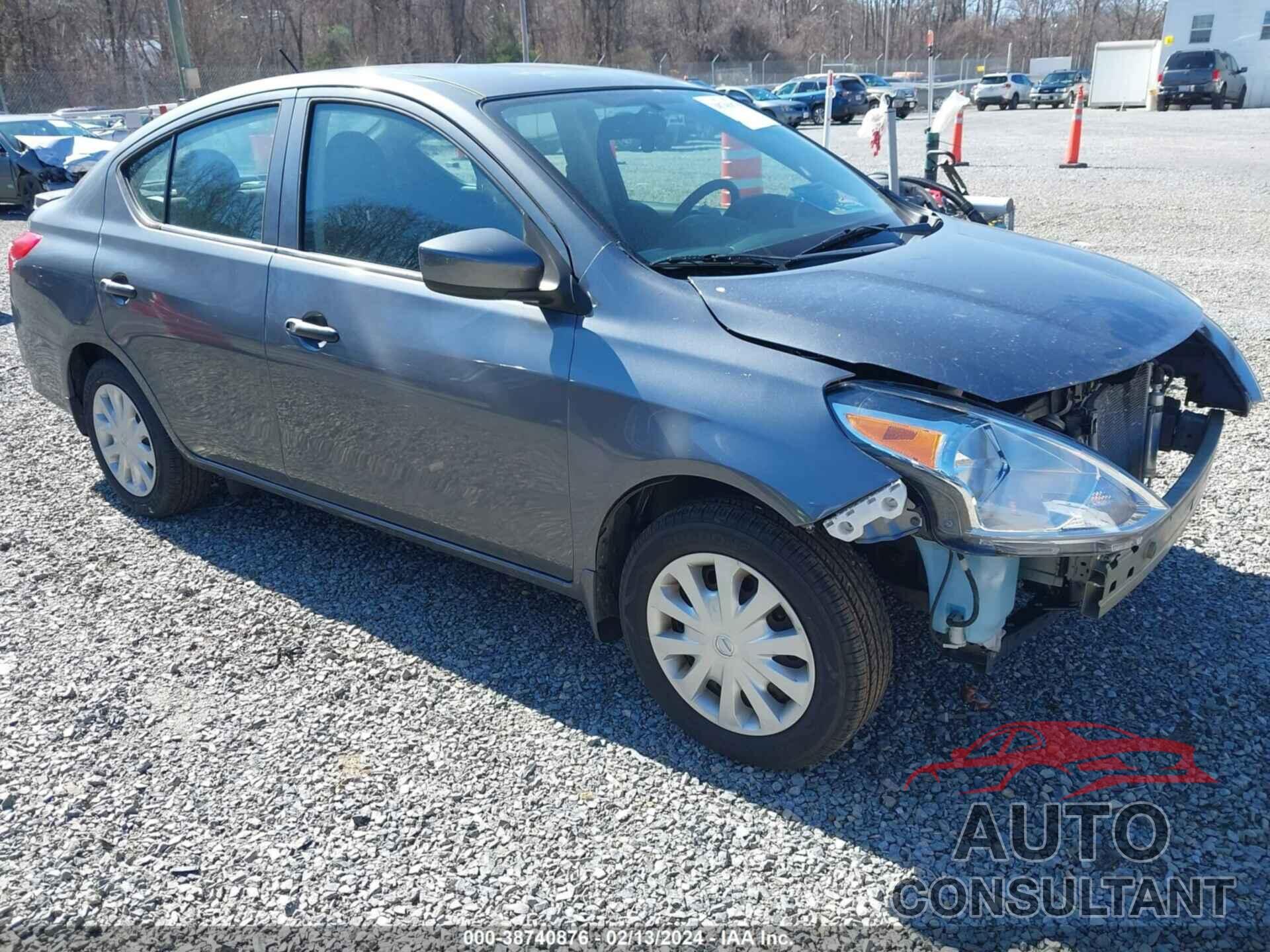 NISSAN VERSA 2018 - 3N1CN7AP8JL807960