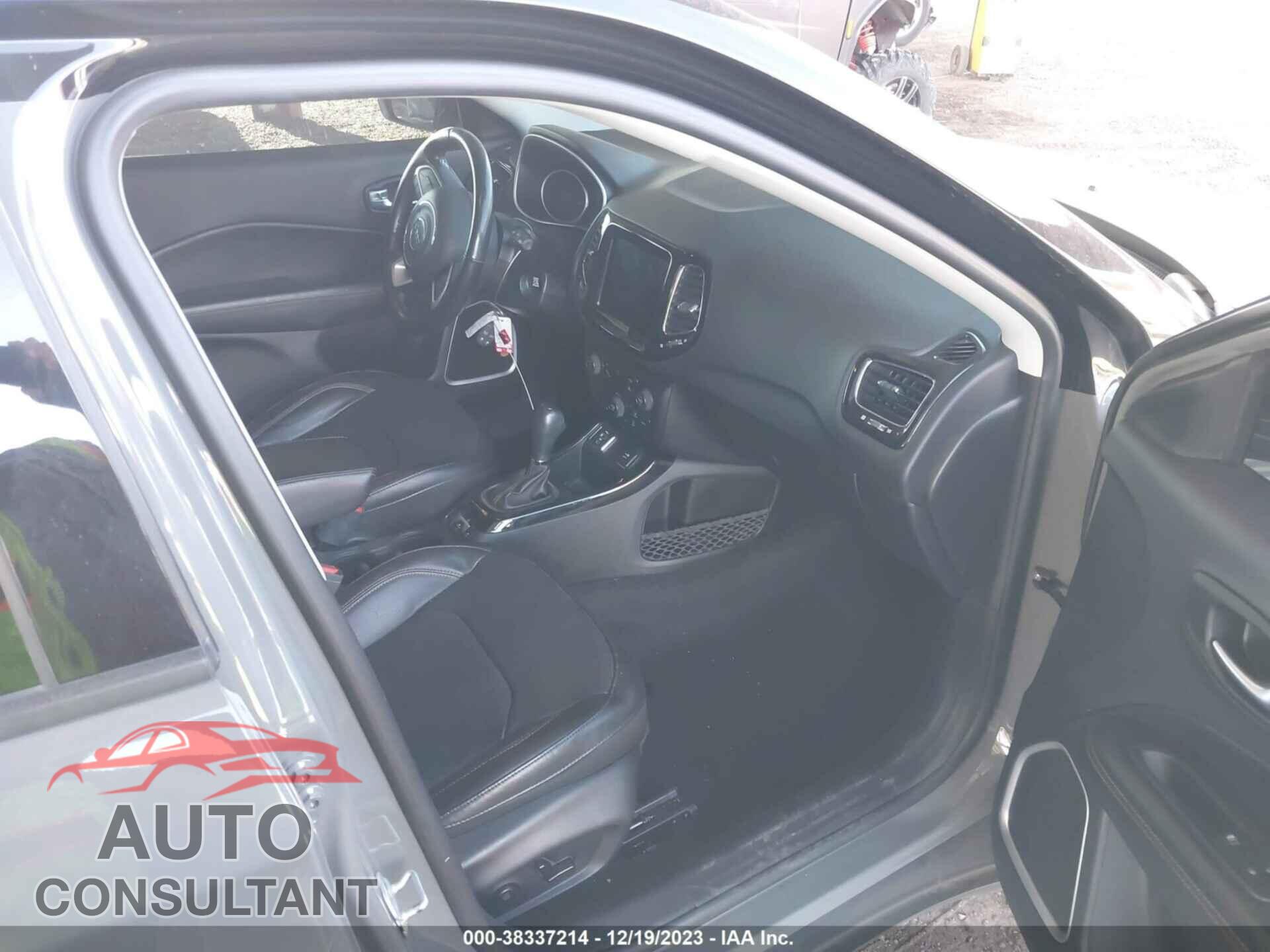 JEEP COMPASS 2021 - 3C4NJCCB2MT553100