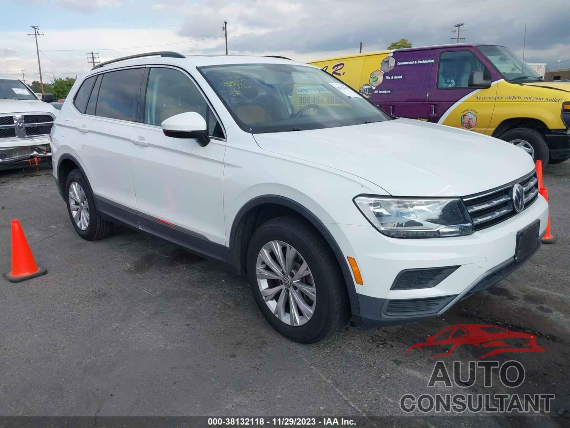 VOLKSWAGEN TIGUAN 2018 - 3VV3B7AX9JM128605