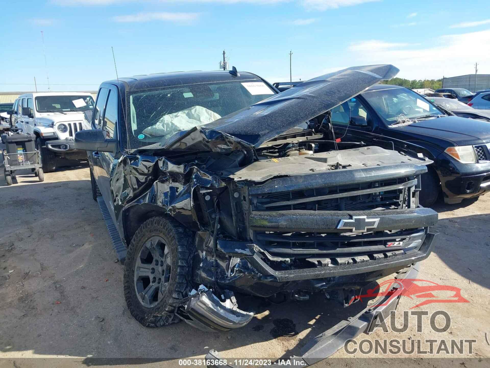 CHEVROLET SILVERADO 1500 2018 - 3GCUKSEJ6JG170790