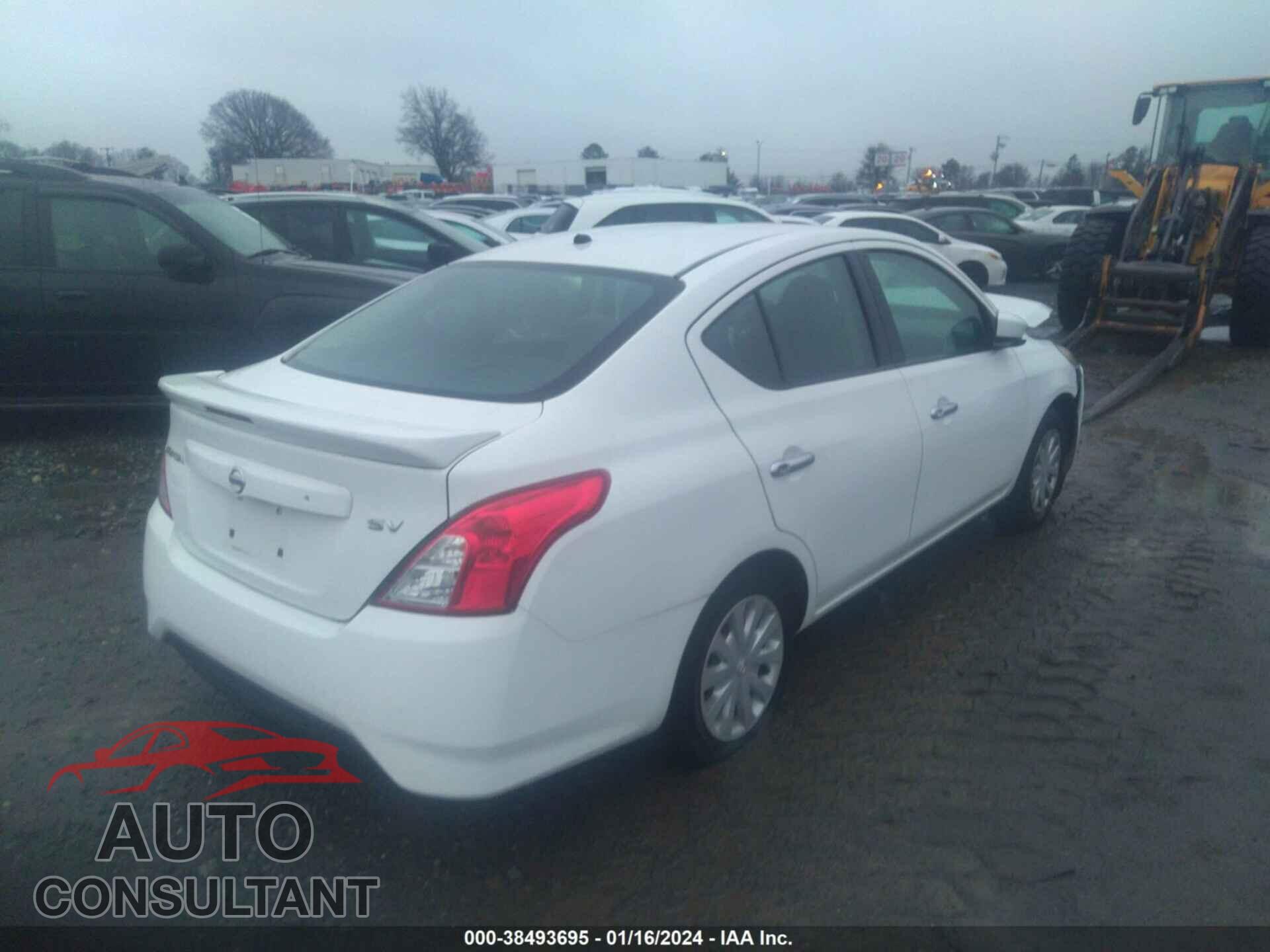 NISSAN VERSA 2017 - 3N1CN7AP3HL803101