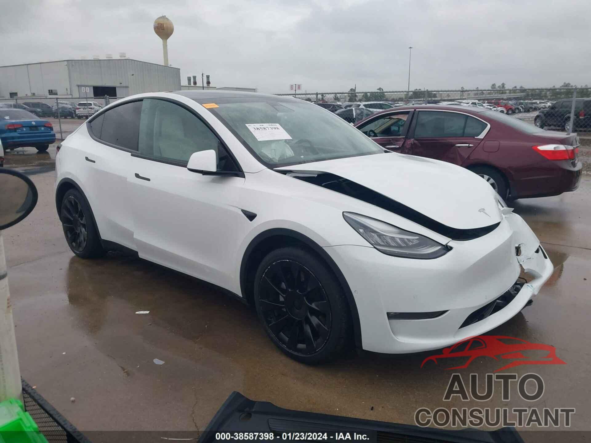 TESLA MODEL Y 2021 - 5YJYGDEE9MF179530