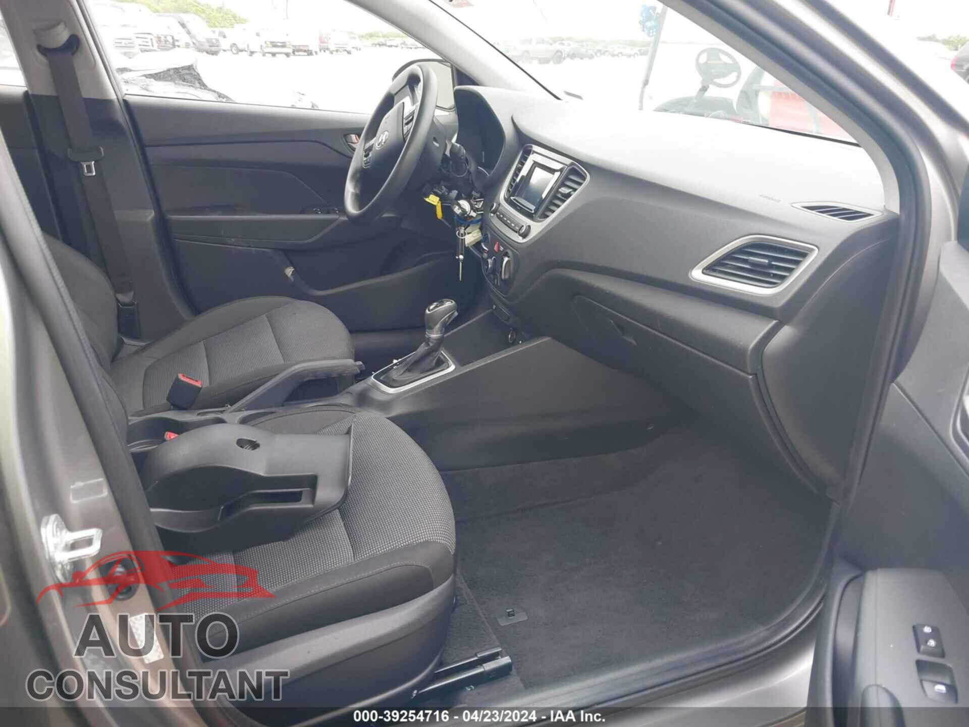 HYUNDAI ACCENT 2021 - 3KPC24A68ME145754