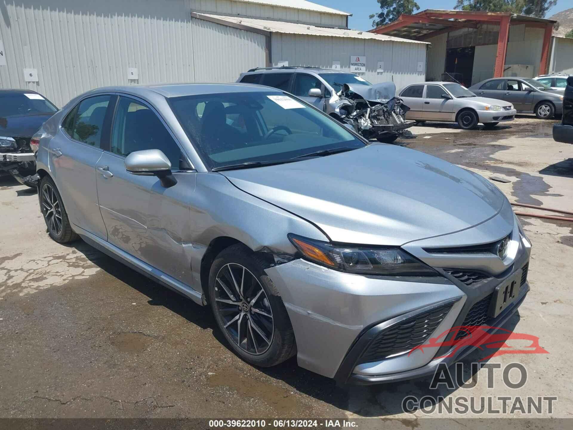 TOYOTA CAMRY 2024 - 4T1G11AK5RU903246