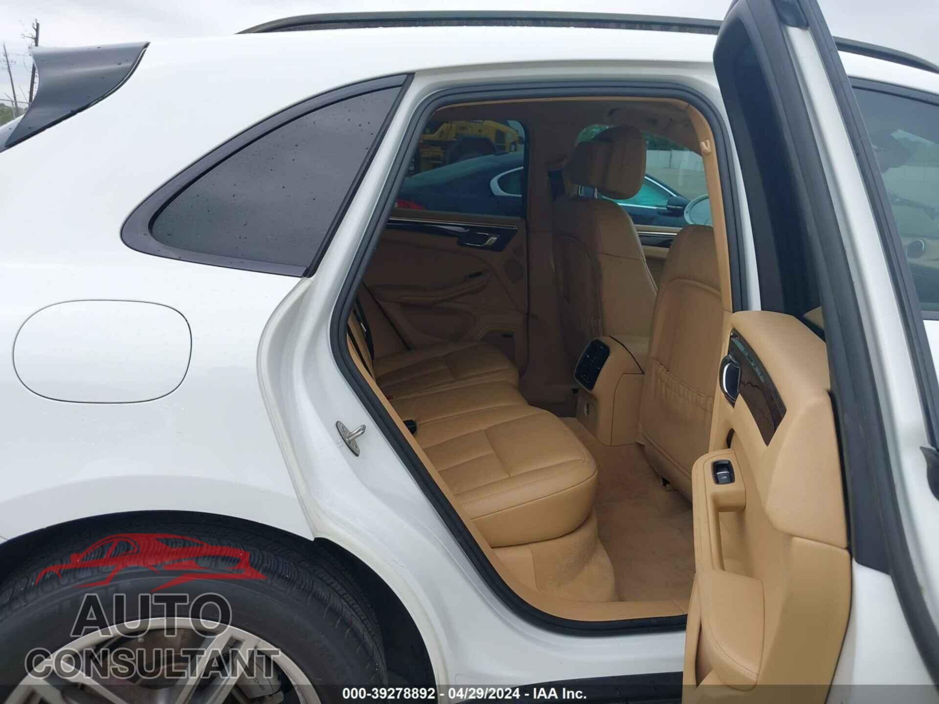 PORSCHE MACAN 2016 - WP1AB2A52GLB41311