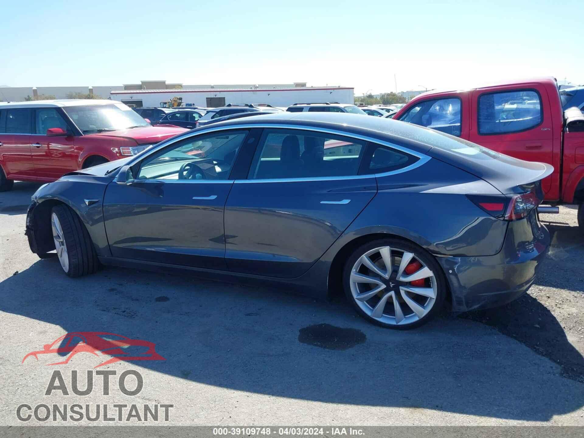 TESLA MODEL 3 2019 - 5YJ3E1EB6KF392887
