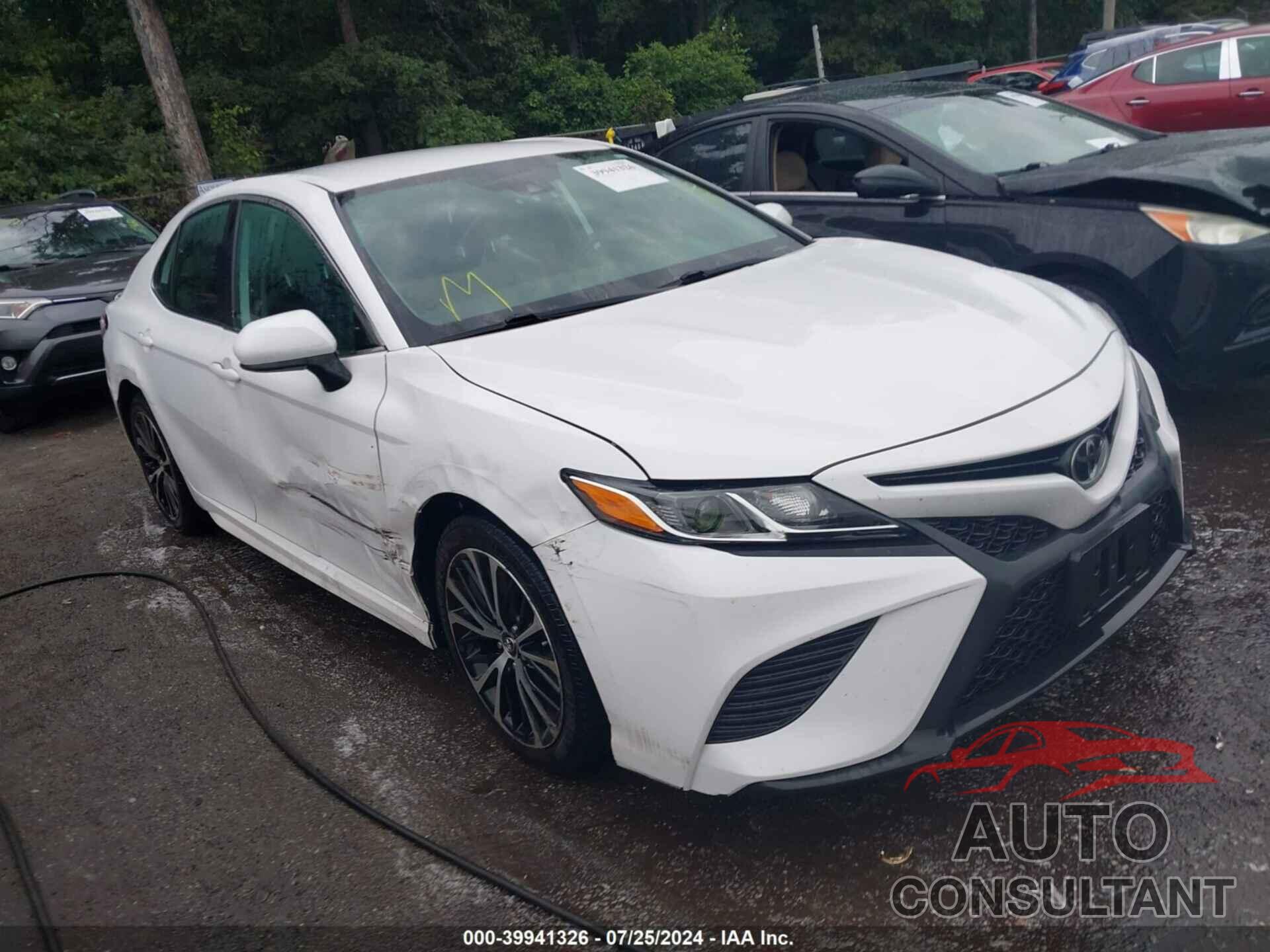 TOYOTA CAMRY 2019 - 4T1B11HK1KU200233