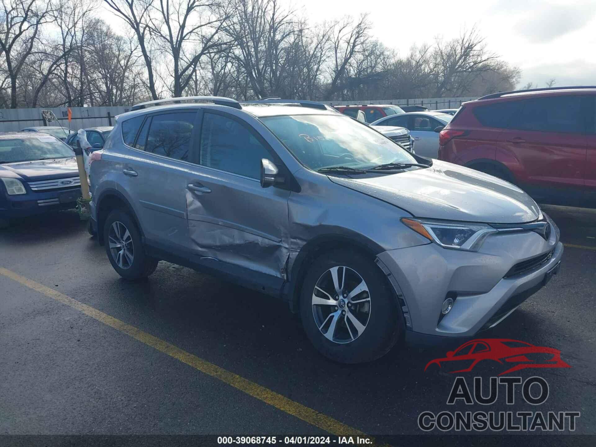 TOYOTA RAV4 2018 - 2T3RFREV3JW854816