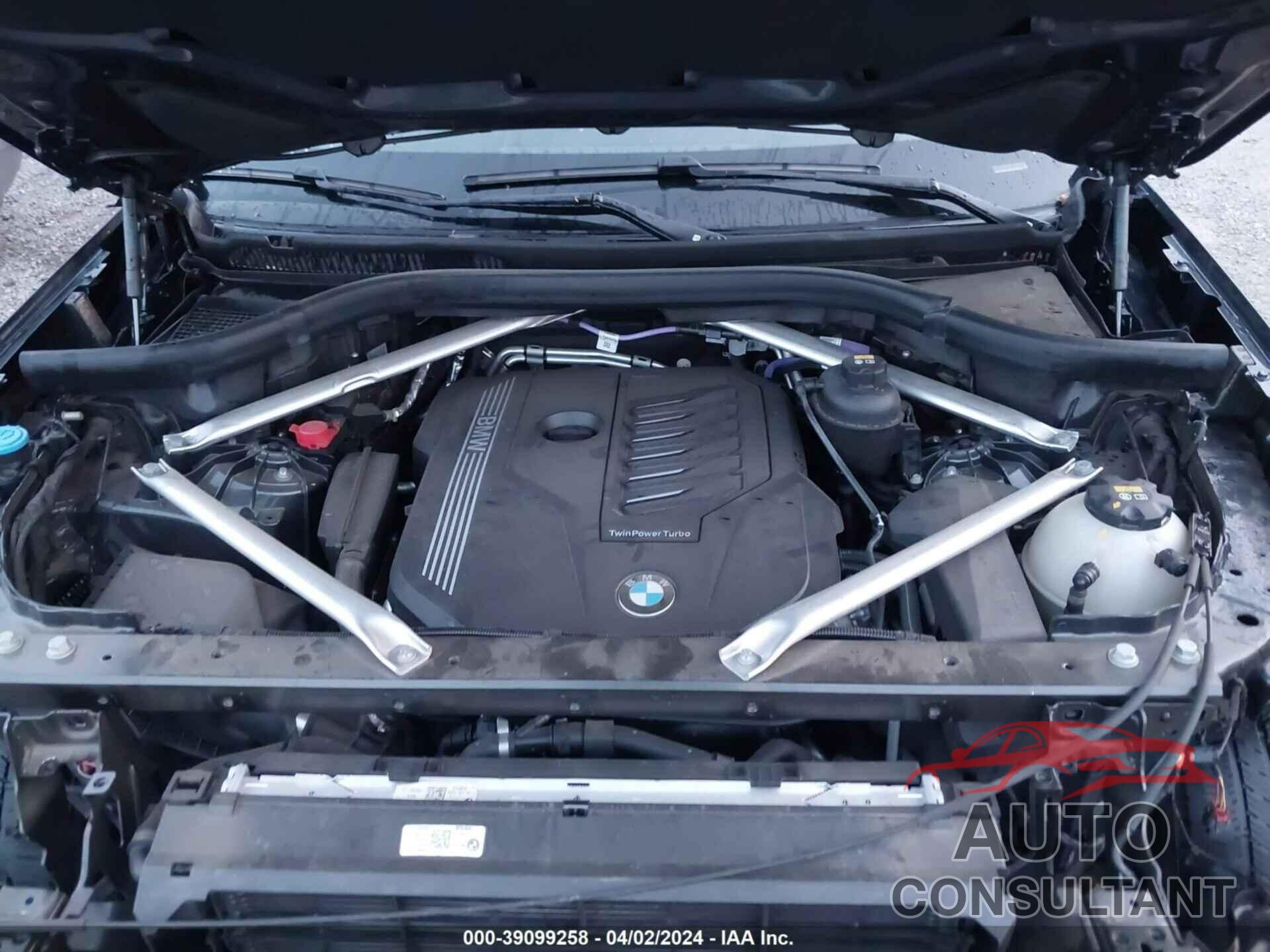 BMW X5 2022 - 5UXCR6C08N9M10676