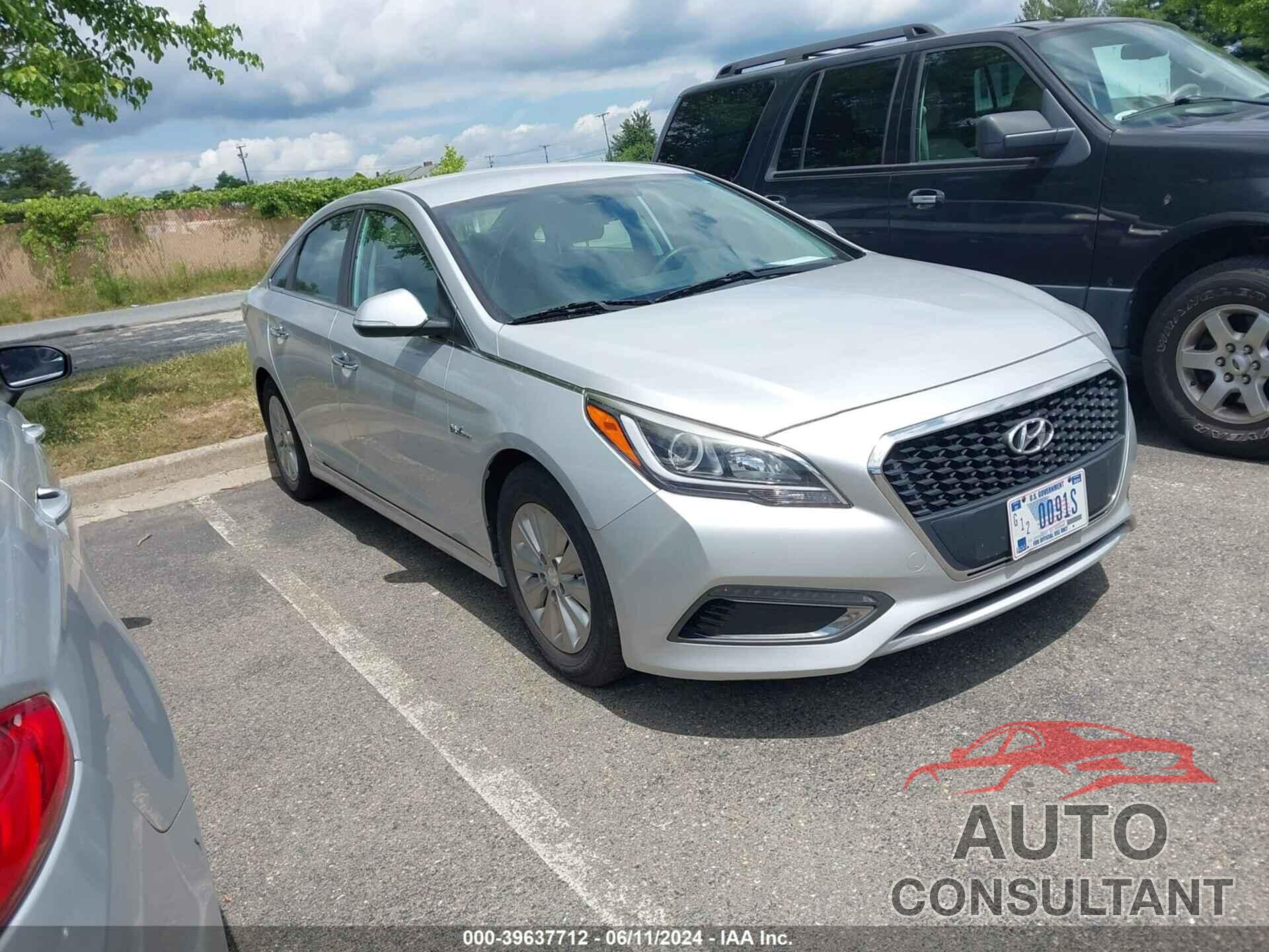 HYUNDAI SONATA HYBRID 2016 - KMHE24L11GA035383