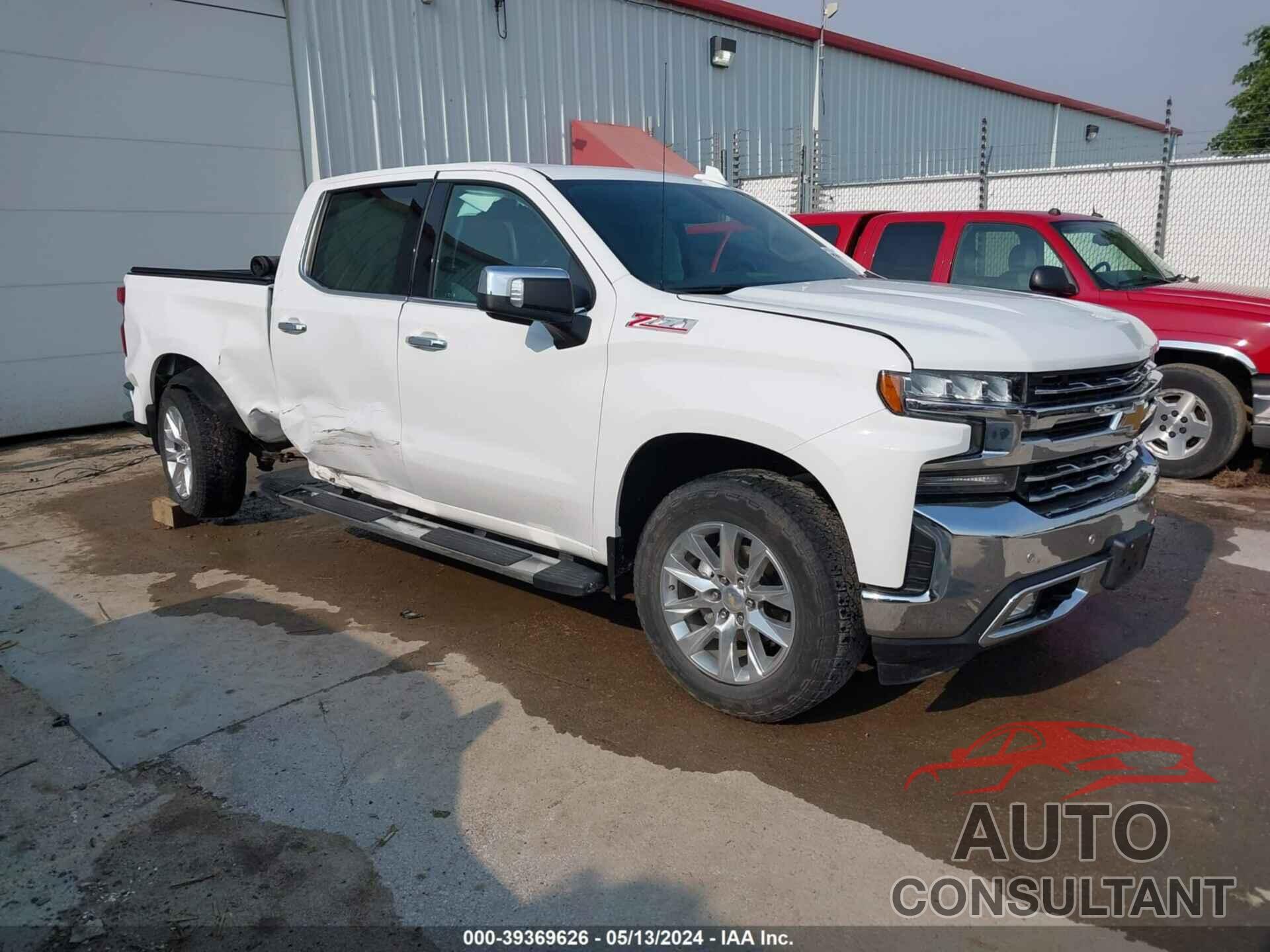 CHEVROLET SILVERADO 1500 2021 - 1GCUYGED4MZ390326