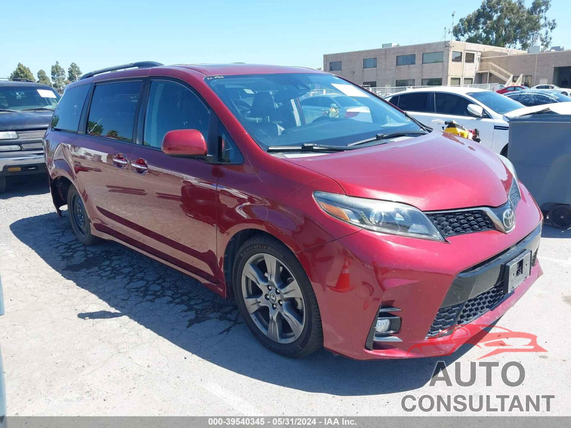 TOYOTA SIENNA 2019 - 5TDXZ3DC5KS967780