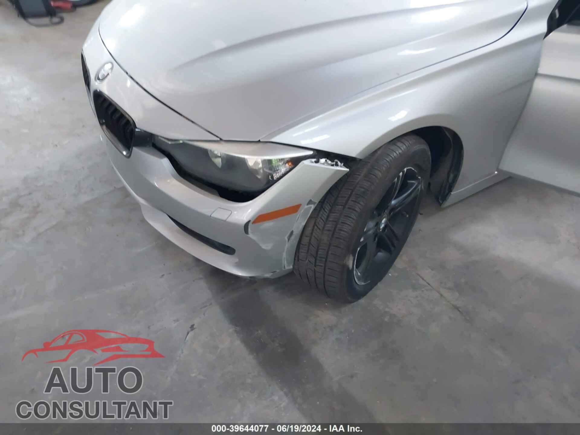 BMW 328I 2013 - WBA3B5G54DNP41098