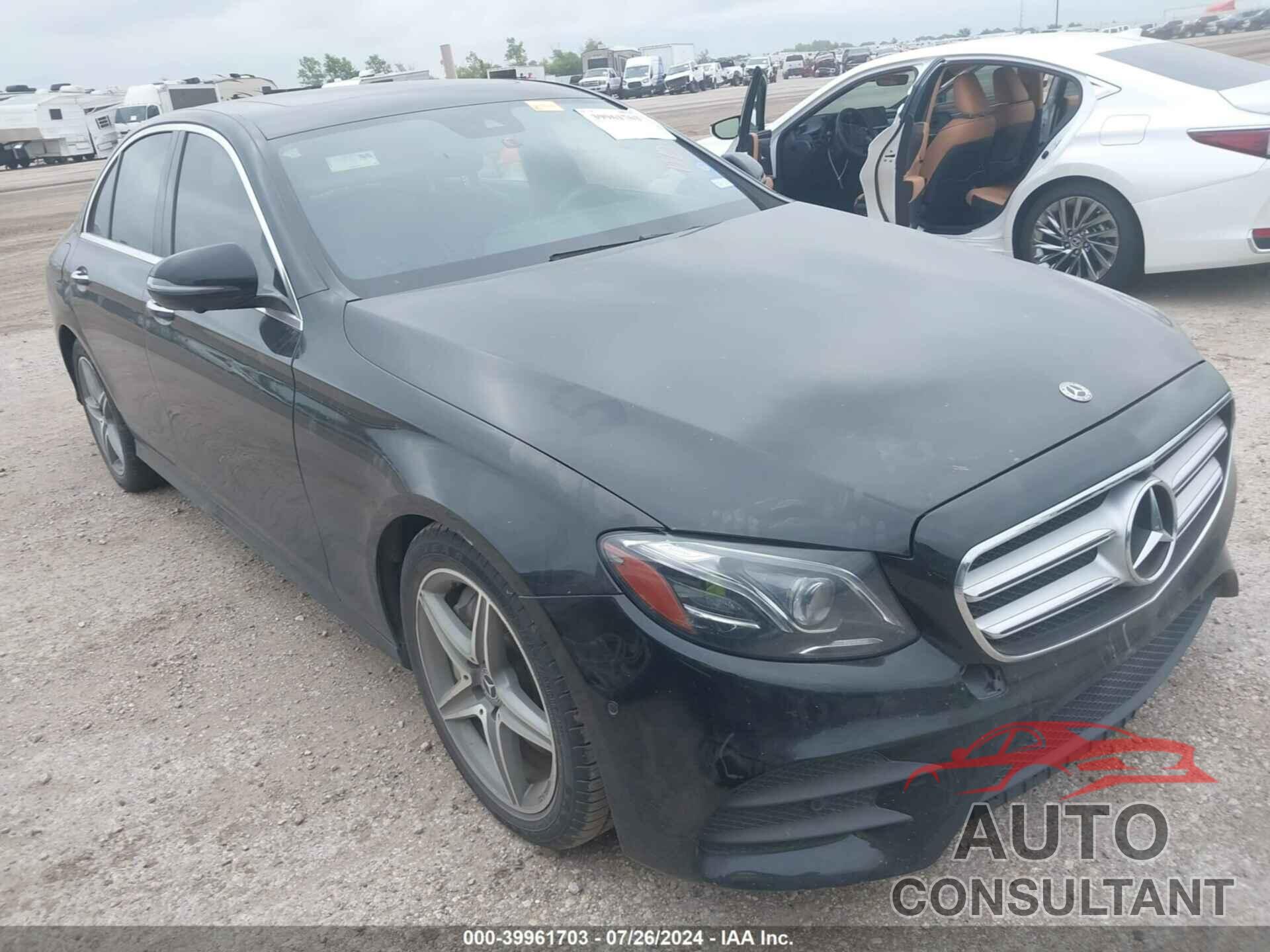 MERCEDES-BENZ E 300 2019 - WDDZF4JB9KA524280