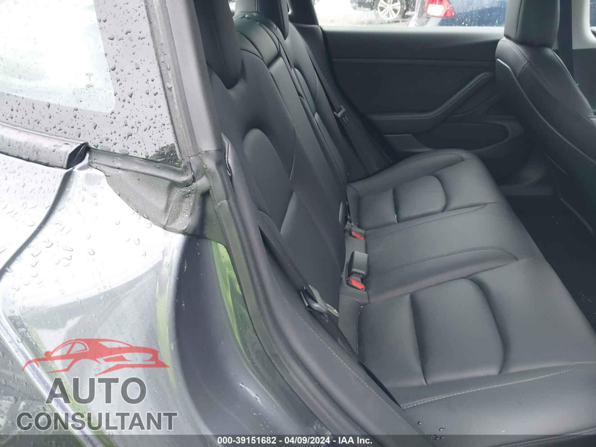 TESLA MODEL 3 2021 - 5YJ3E1EA6MF906120