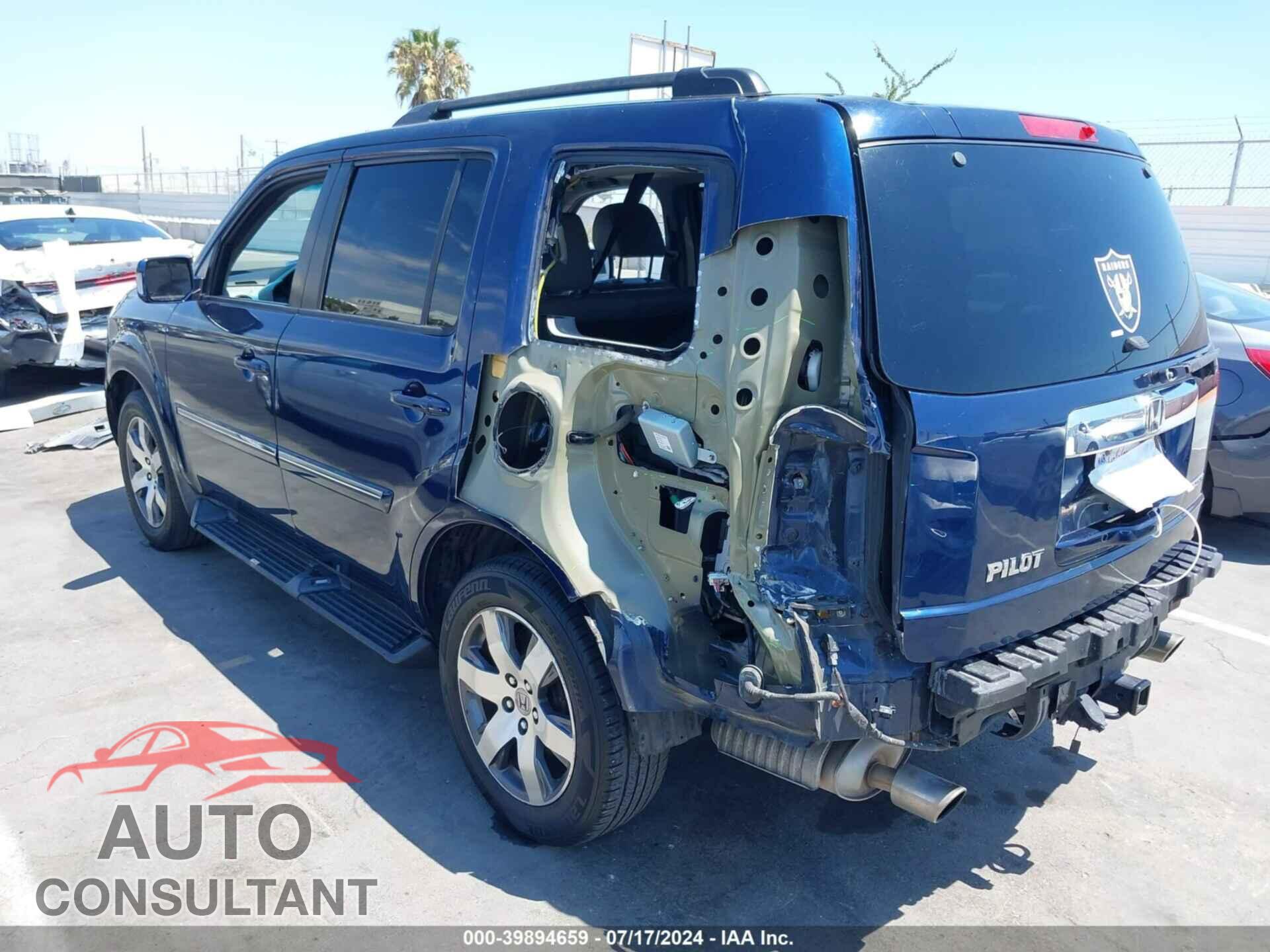 HONDA PILOT 2015 - 5FNYF3H98FB013546