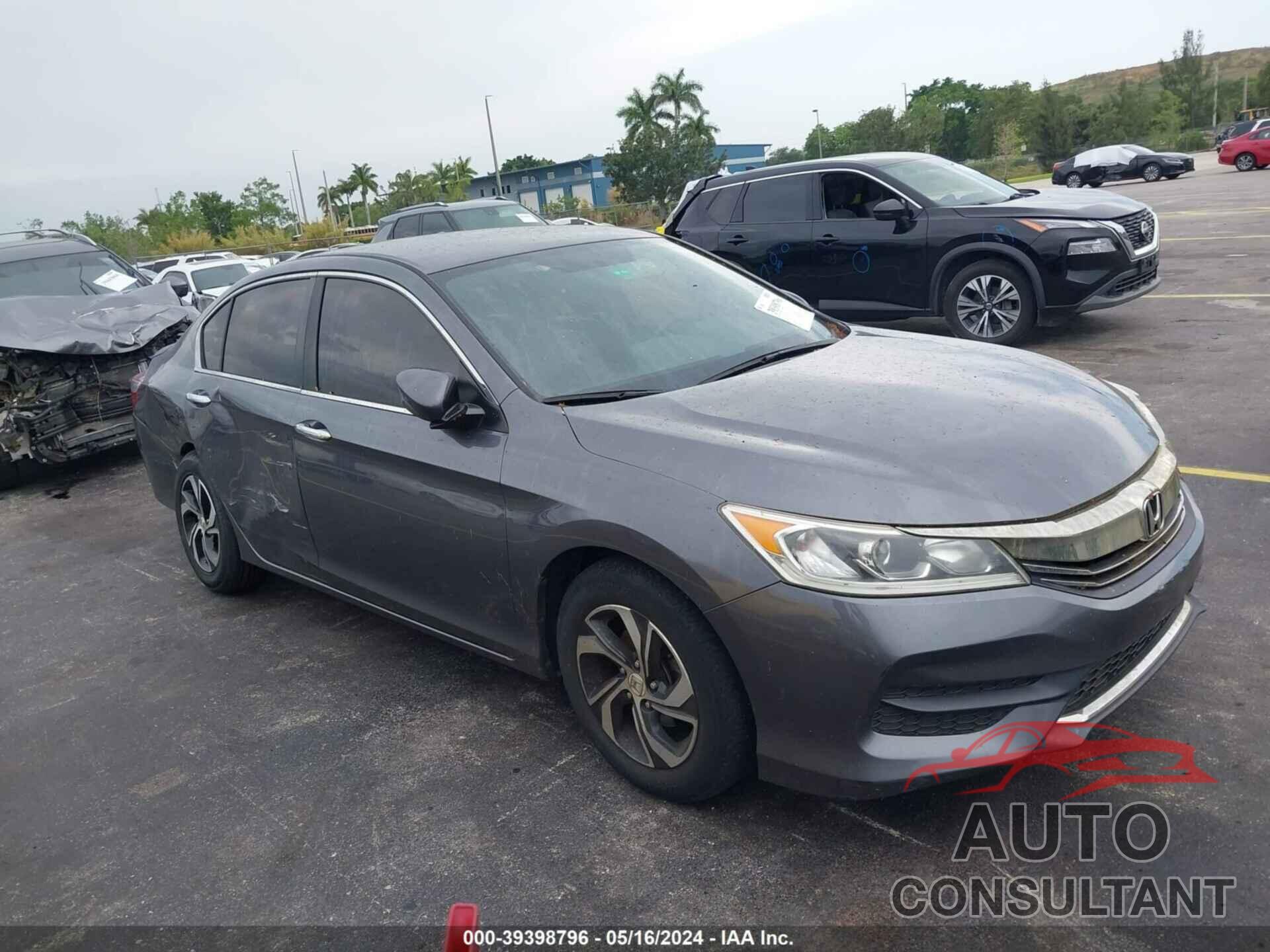 HONDA ACCORD 2017 - 1HGCR2F38HA211549