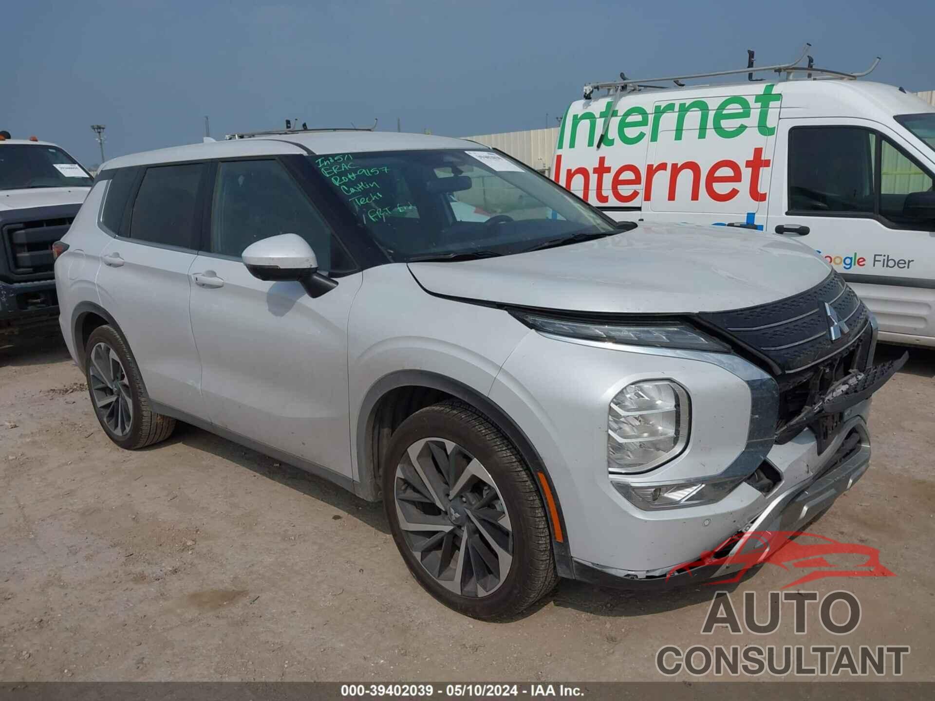 MITSUBISHI OUTLANDER 2024 - JA4J3VA85RZ026089