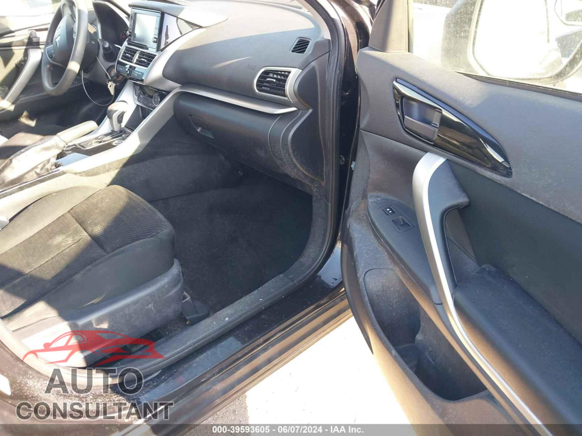 MITSUBISHI ECLIPSE CROSS 2018 - JA4AT3AA9JZ067501