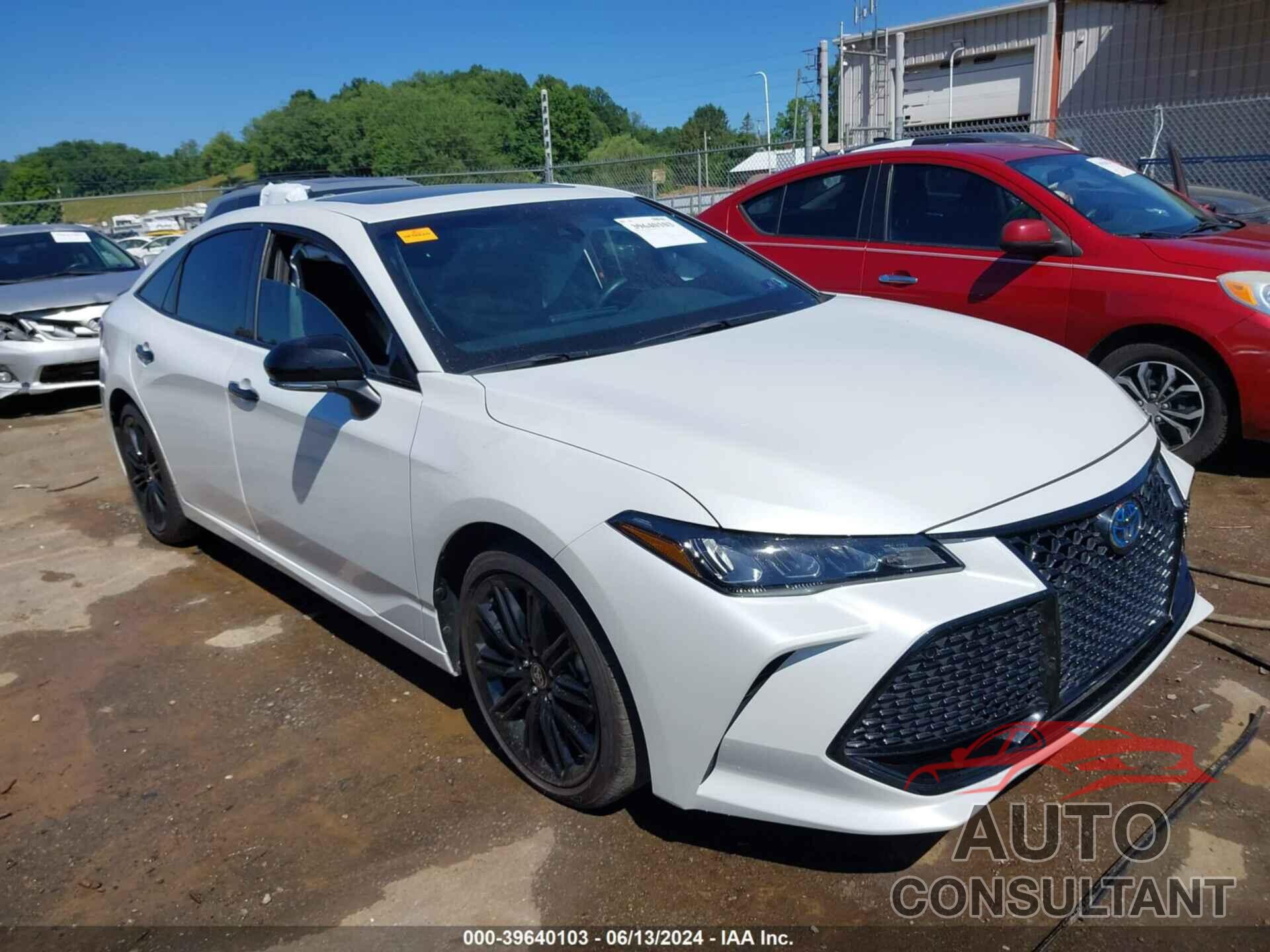 TOYOTA AVALON 2022 - 4T1EA1AB6NU011928