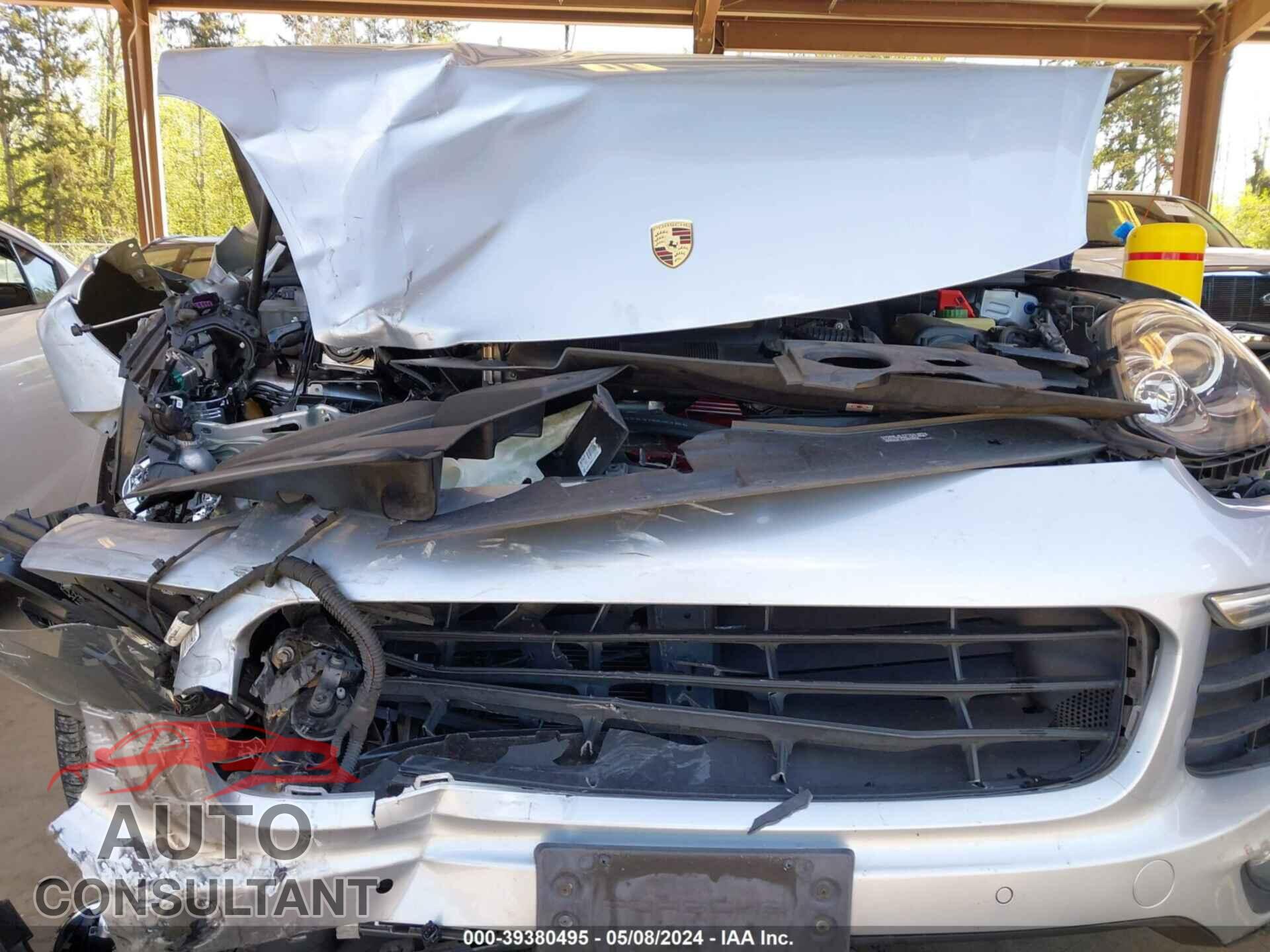 PORSCHE CAYENNE 2016 - WP1AA2A29GLA04228