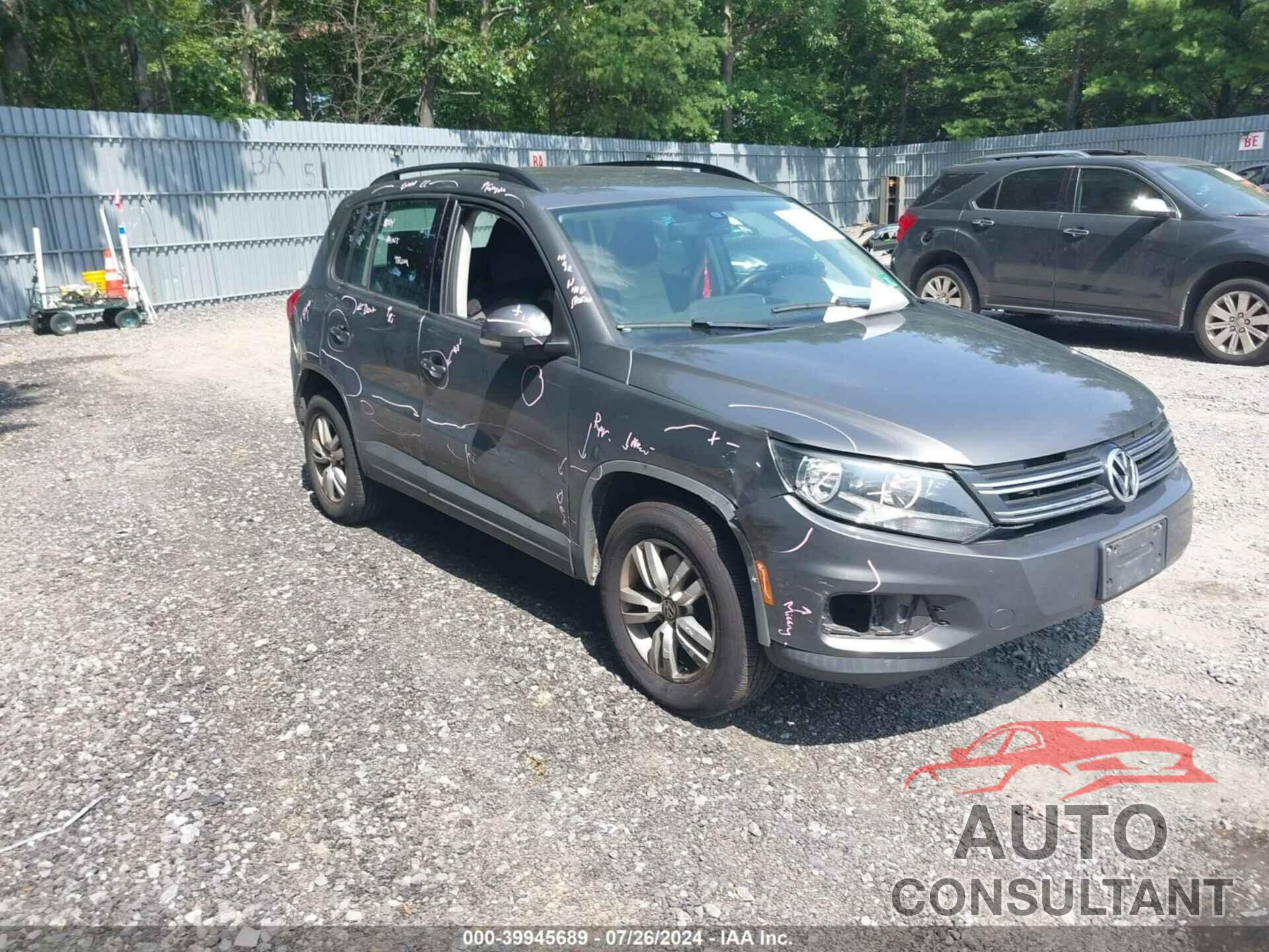 VOLKSWAGEN TIGUAN 2016 - WVGBV7AX2GW577954