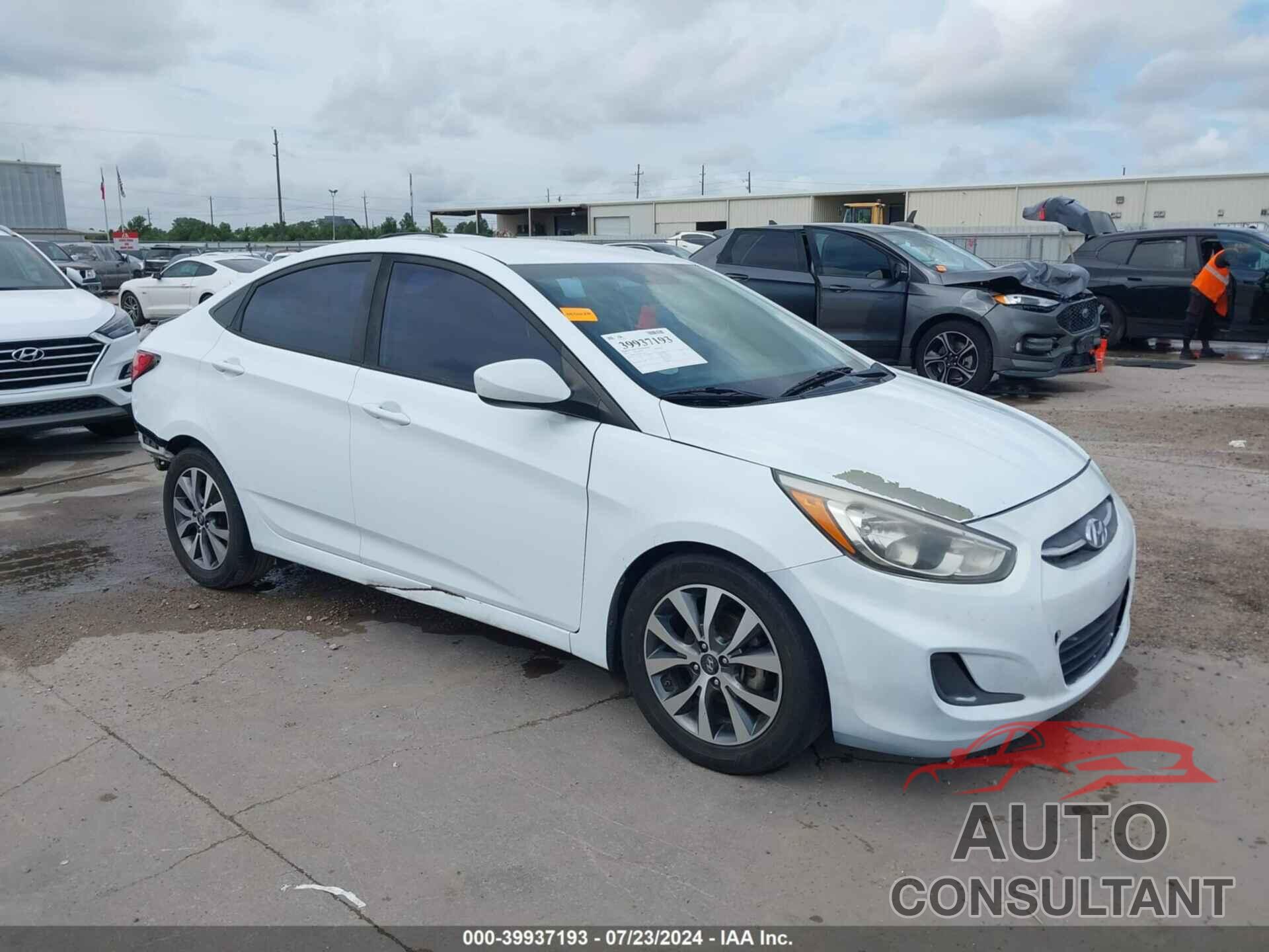 HYUNDAI ACCENT 2017 - KMHCT4AE5HU346129