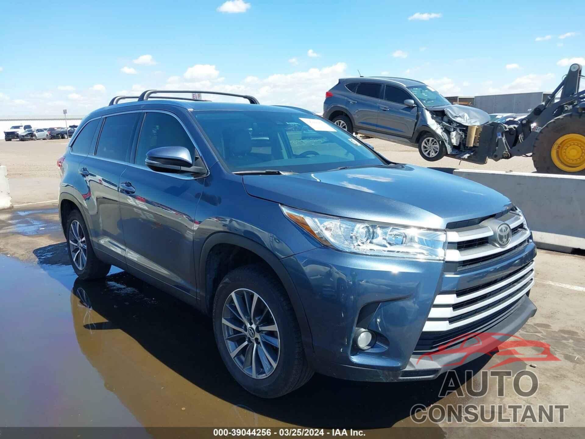 TOYOTA HIGHLANDER 2019 - 5TDKZRFH8KS324183