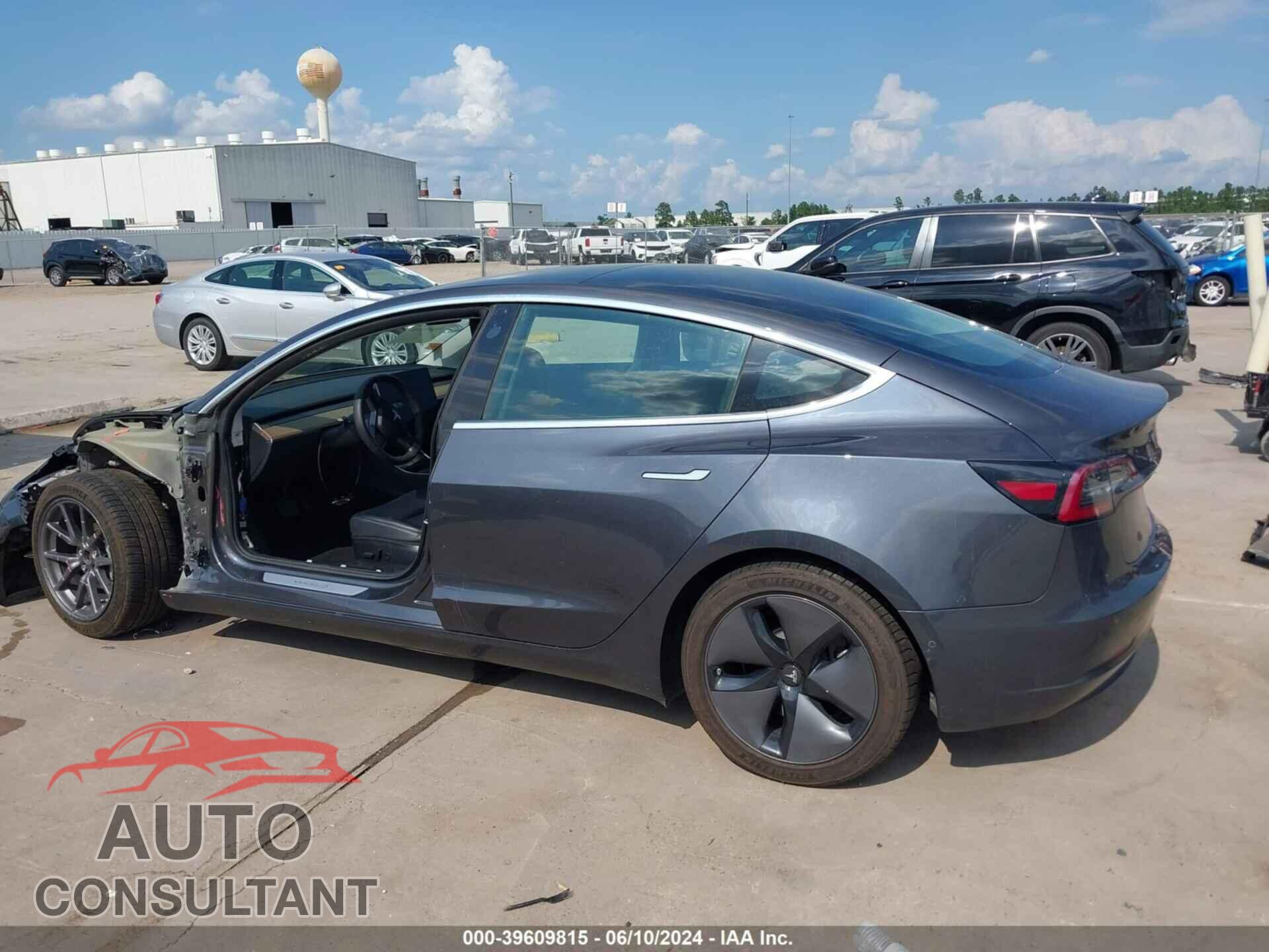 TESLA MODEL 3 2019 - 5YJ3E1EB1KF432745