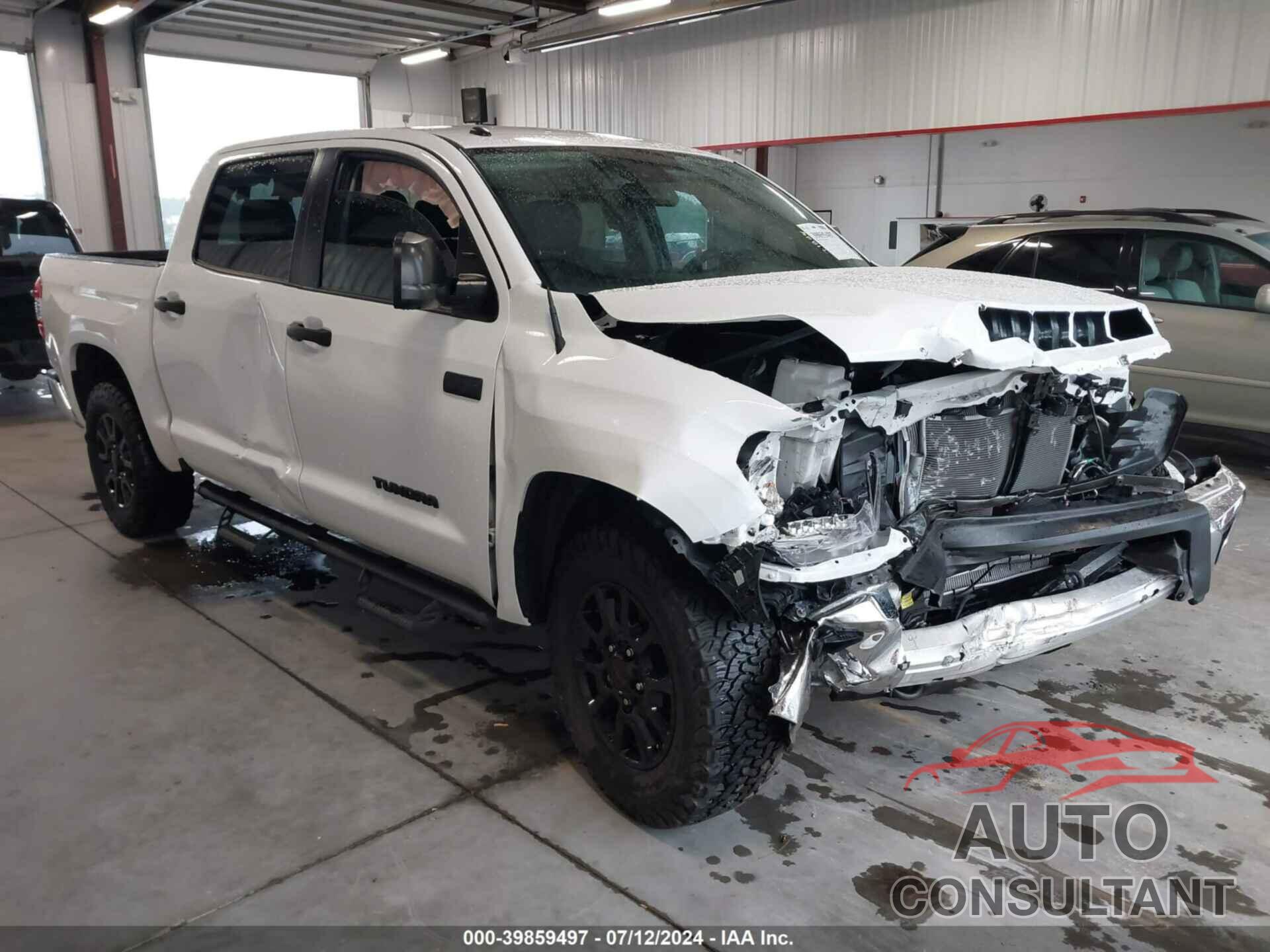 TOYOTA TUNDRA 2019 - 5TFDW5F16KX851971