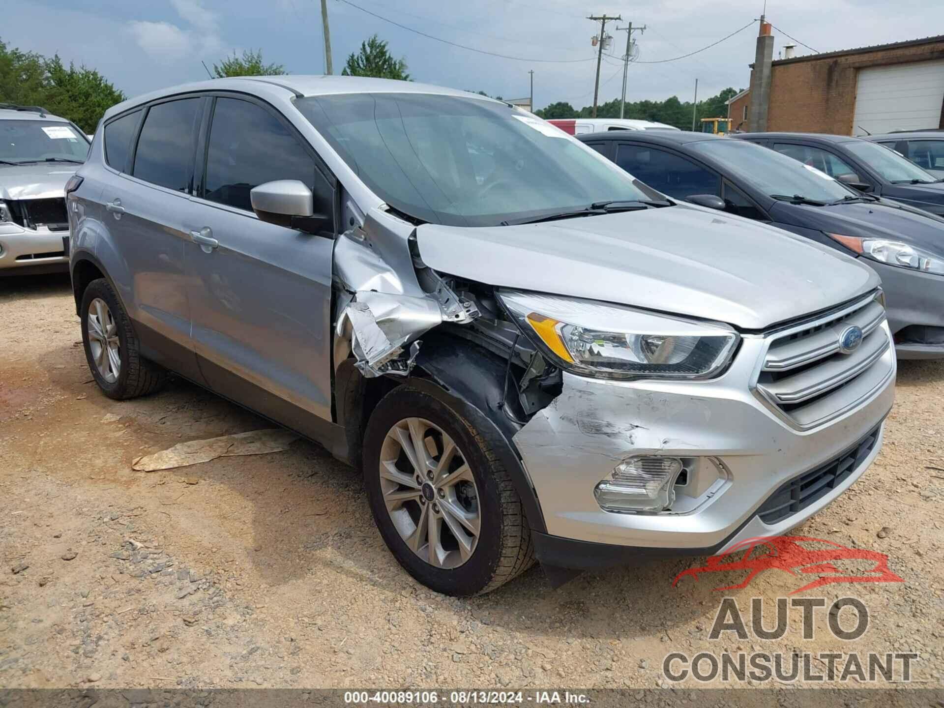 FORD ESCAPE 2017 - 1FMCU9G95HUD78213