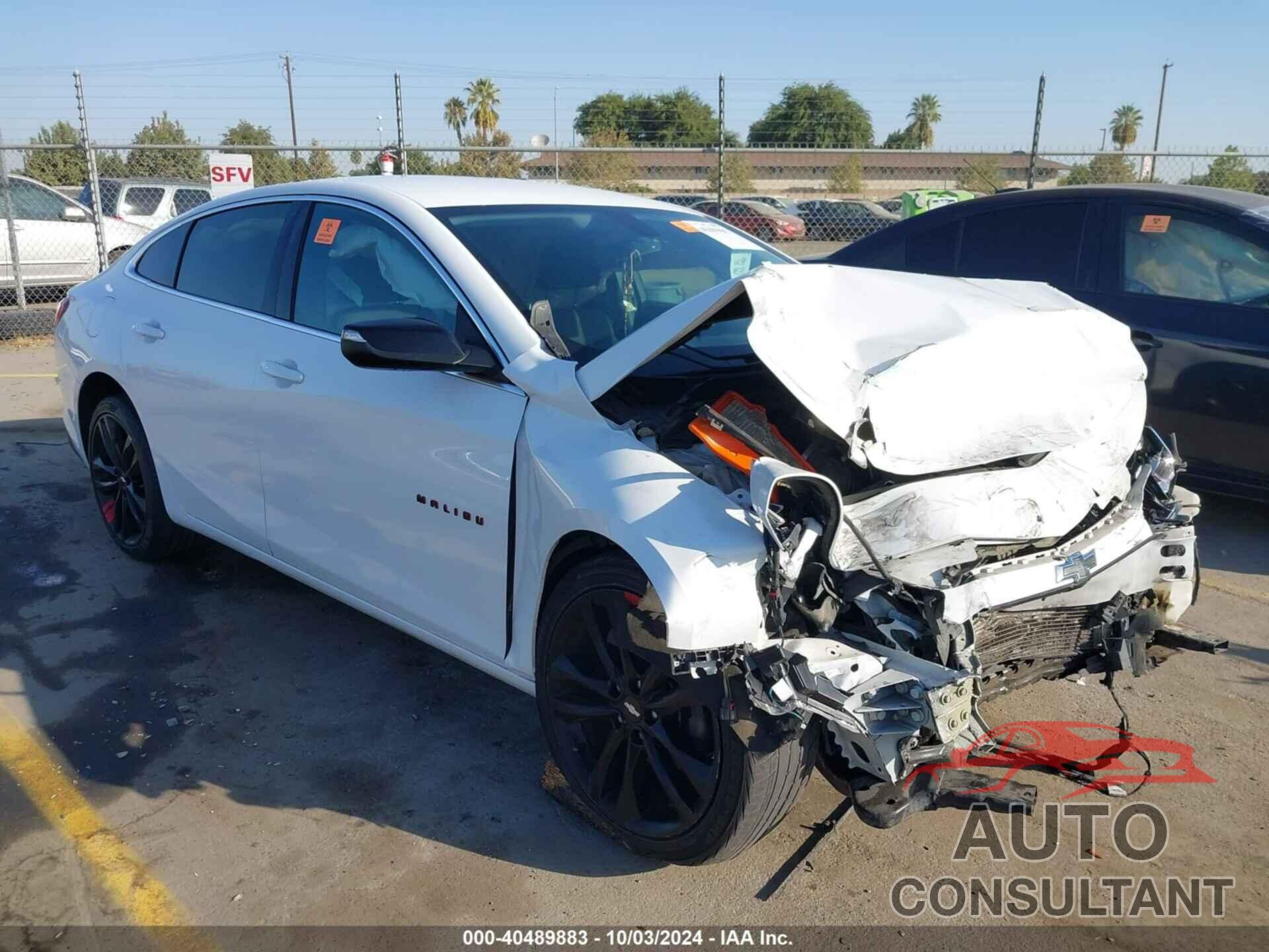 CHEVROLET MALIBU 2018 - 1G1ZD5ST7JF269278