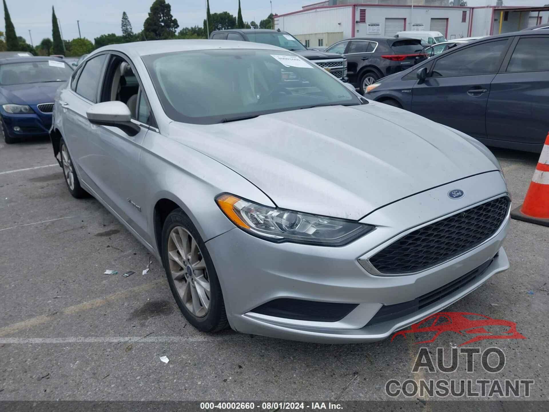 FORD FUSION HYBRID 2017 - 3FA6P0LU4HR123533