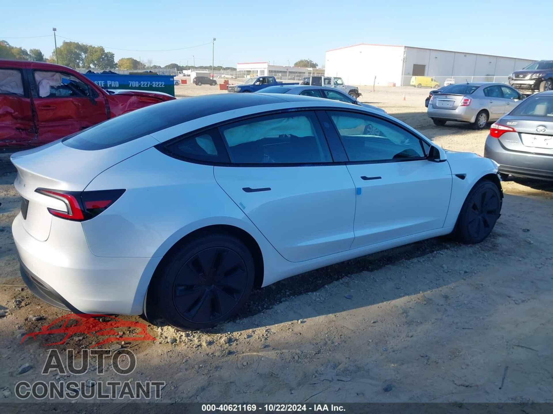 TESLA MODEL 3 2024 - 5YJ3E1EA7RF824775