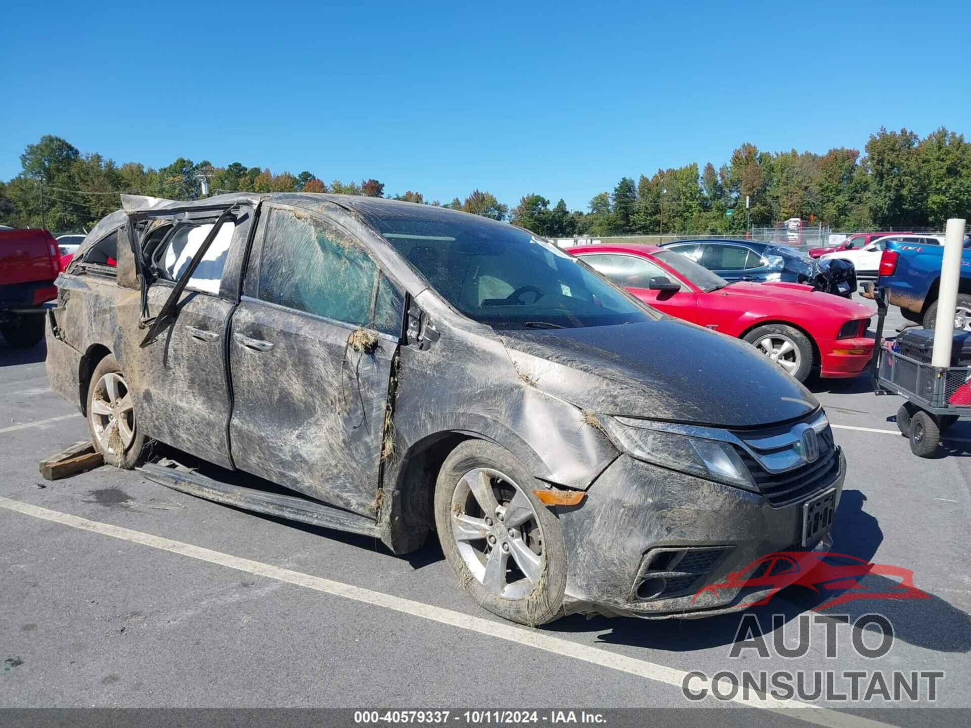 HONDA ODYSSEY 2018 - 5FNRL6H76JB074609