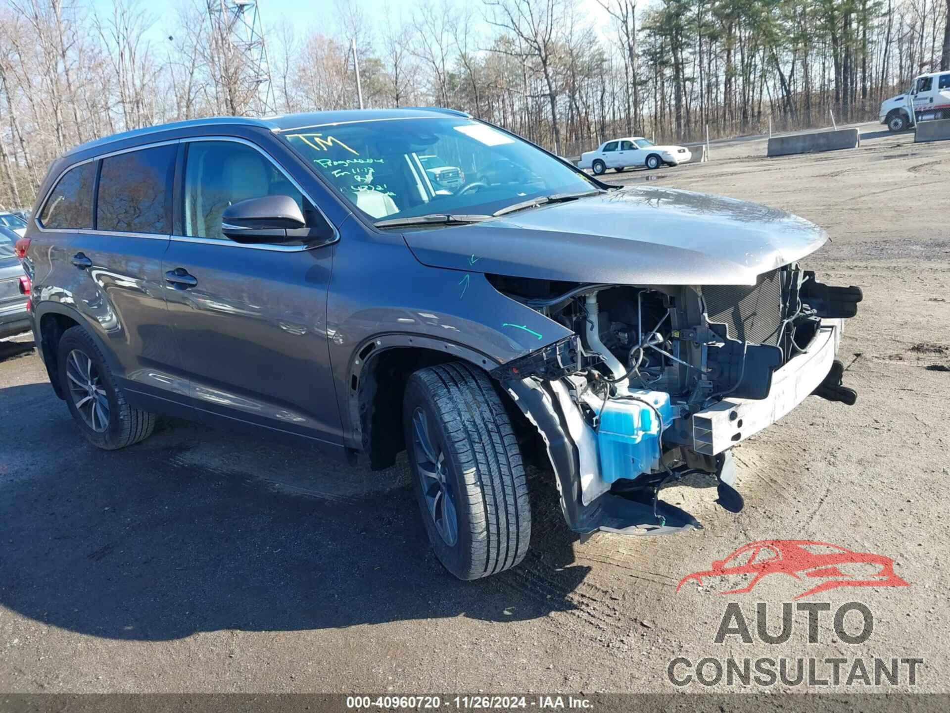 TOYOTA HIGHLANDER 2018 - 5TDJZRFH1JS523943