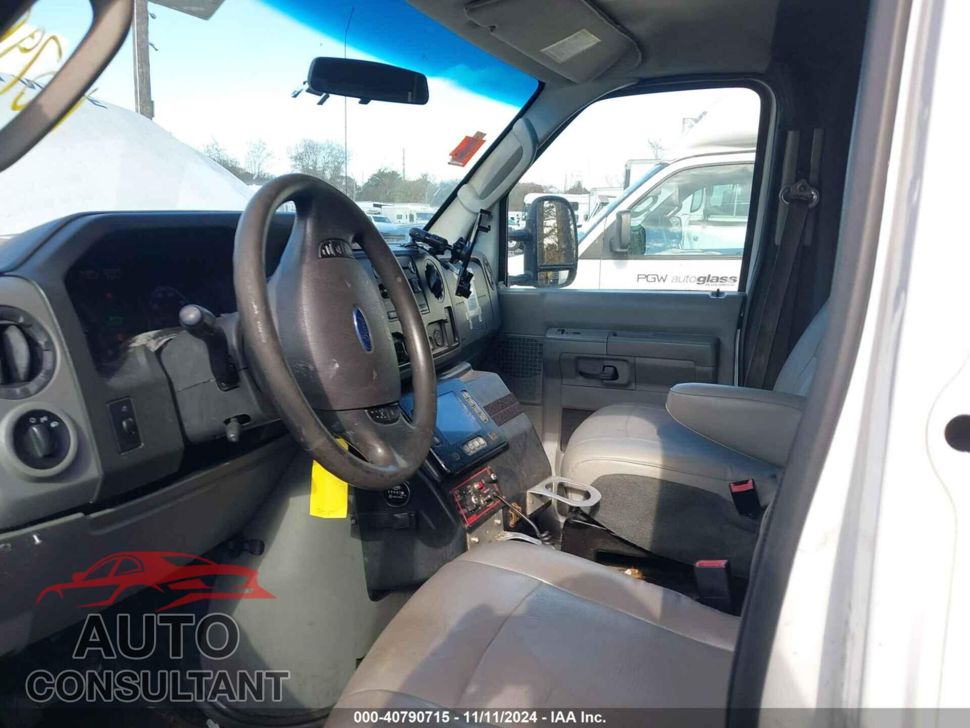 FORD E-350 CUTAWAY 2014 - 1FDWE3FSOEDA16622