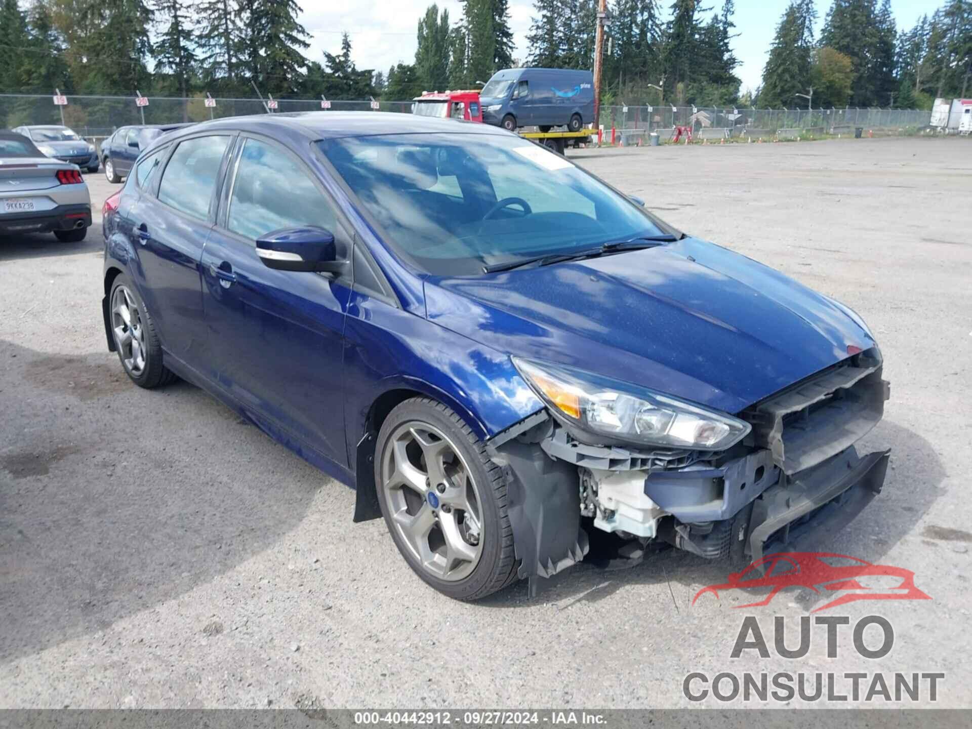 FORD FOCUS ST 2017 - 1FADP3L9XHL236213