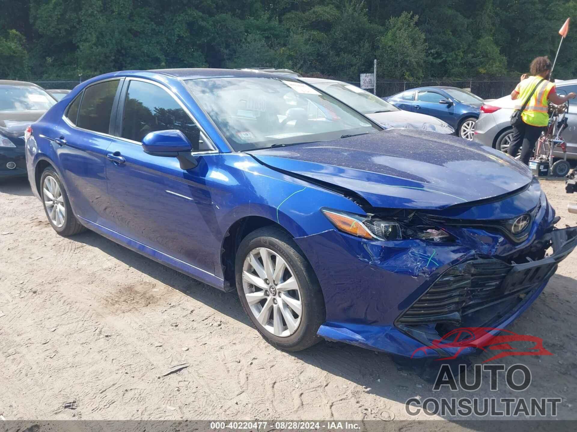 TOYOTA CAMRY 2018 - JTNB11HK1J3023655