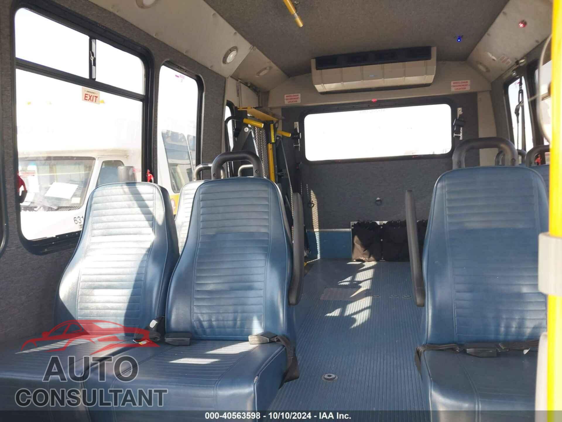 FORD E-450 CUTAWAY 2017 - 1FDFE4FS9HDC33600