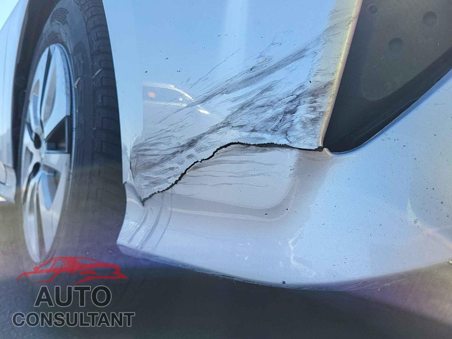 TOYOTA PRIUS 2018 - JTDKBRFU6J3074332