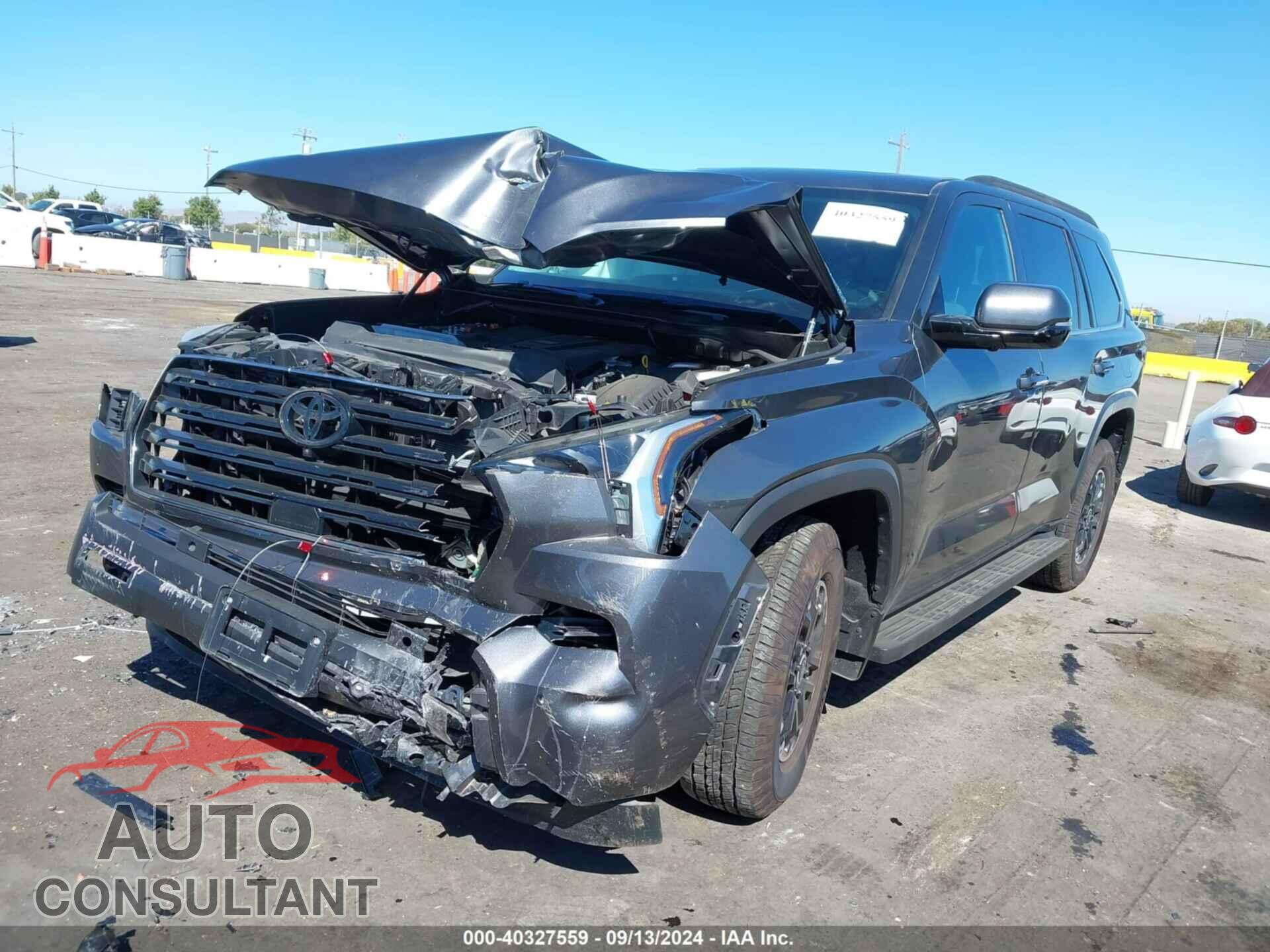 TOYOTA SEQUOIA 2023 - 7SVAAABA4PX012706