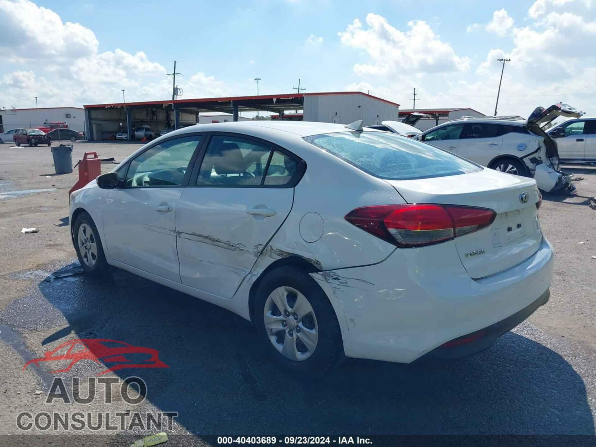 KIA FORTE 2017 - 3KPFK4A75HE006256