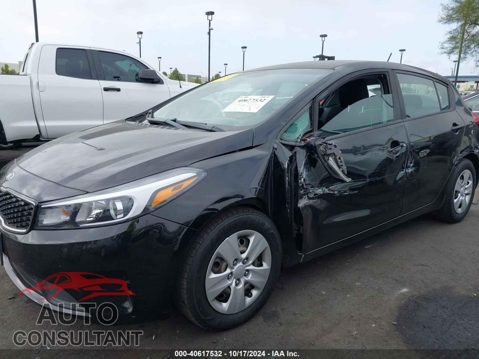 KIA FORTE 2017 - KNAFK5A84H5667462