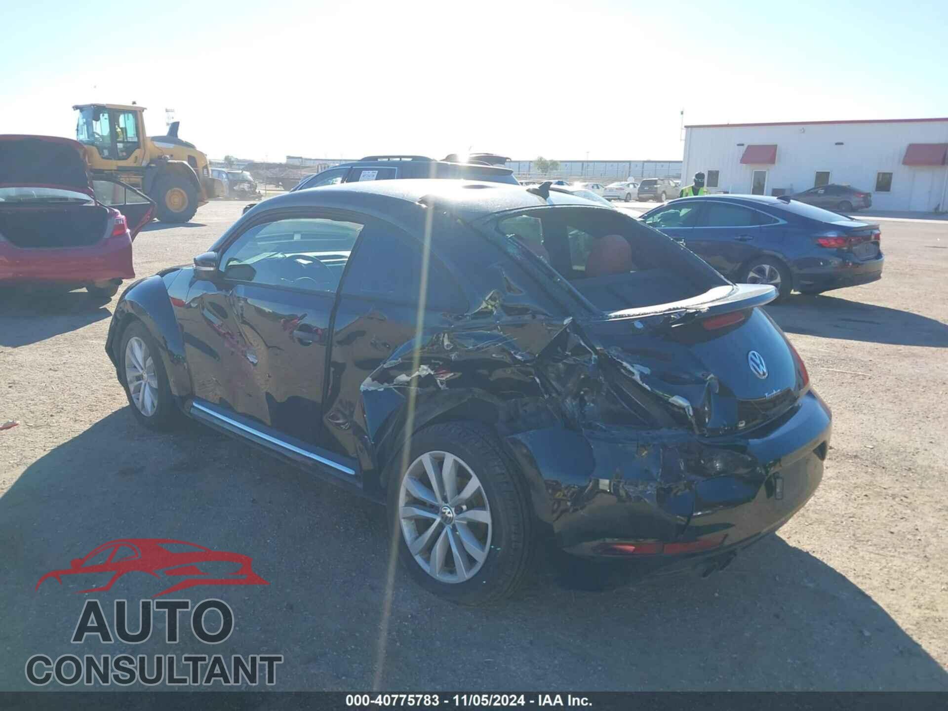 VOLKSWAGEN BEETLE 2017 - 3VWF17AT4HM626410